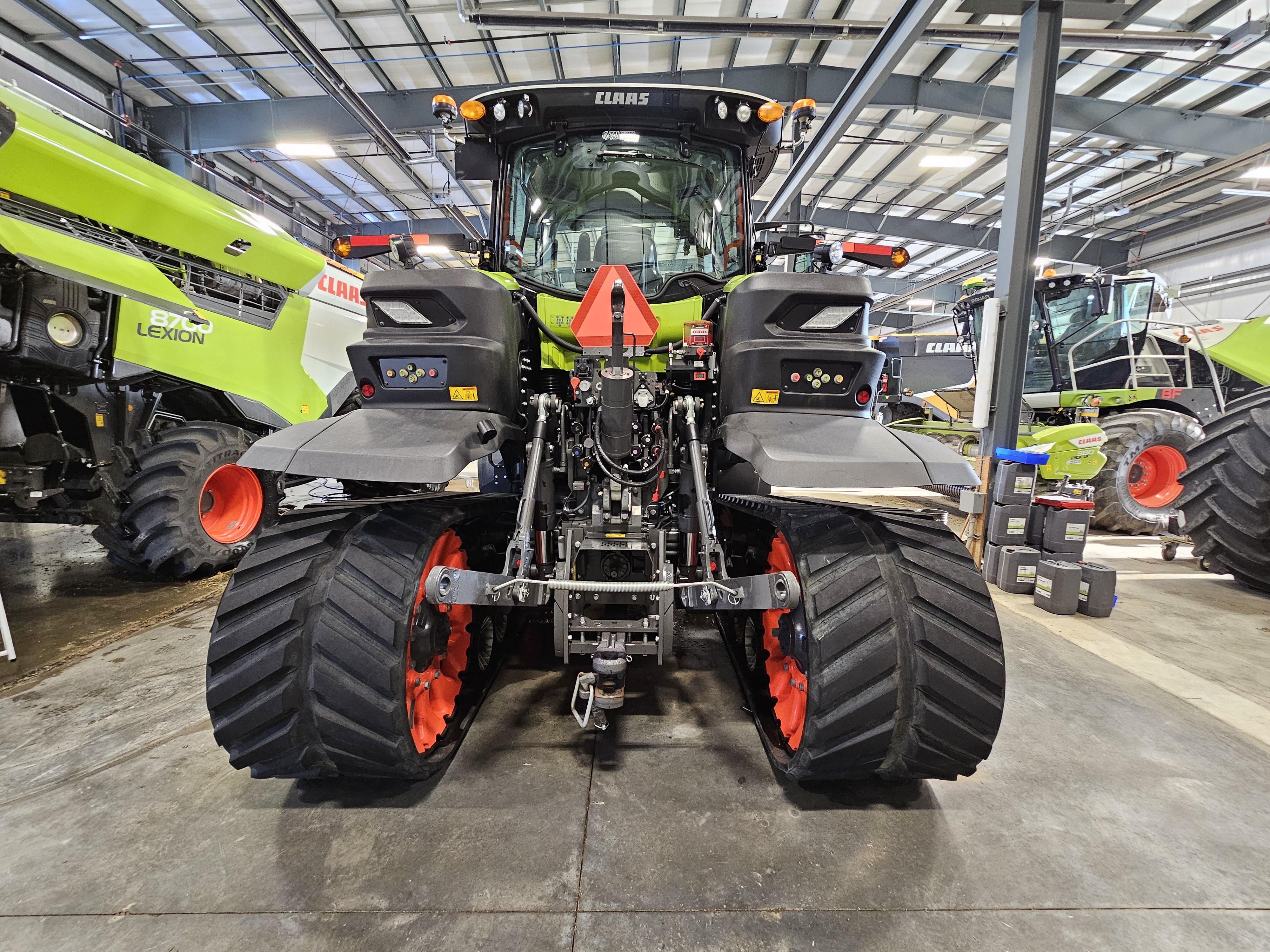 2021 CLAAS AXION 960TT Tractor