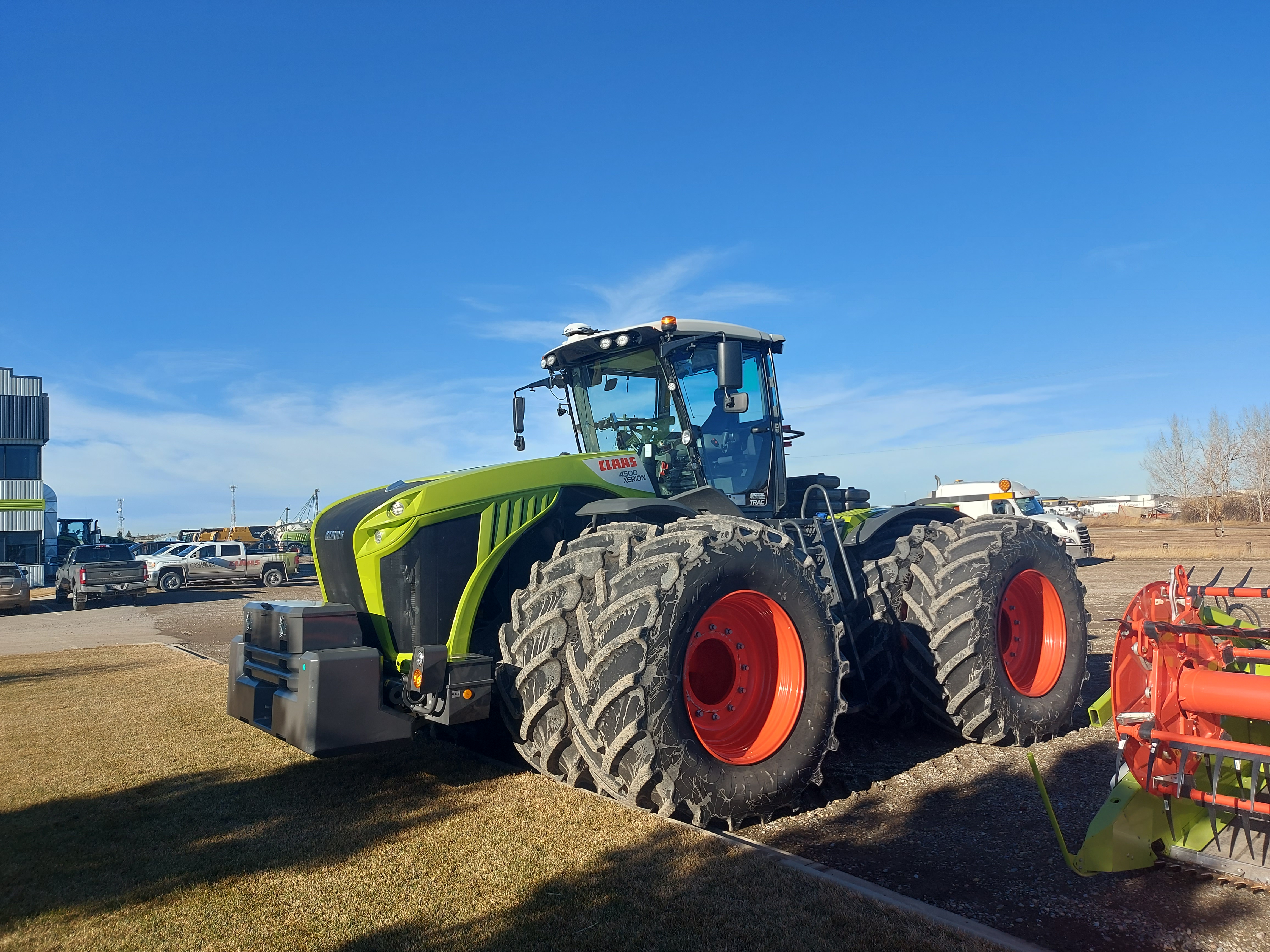 2022 CLAAS XERION 4500 Tractor