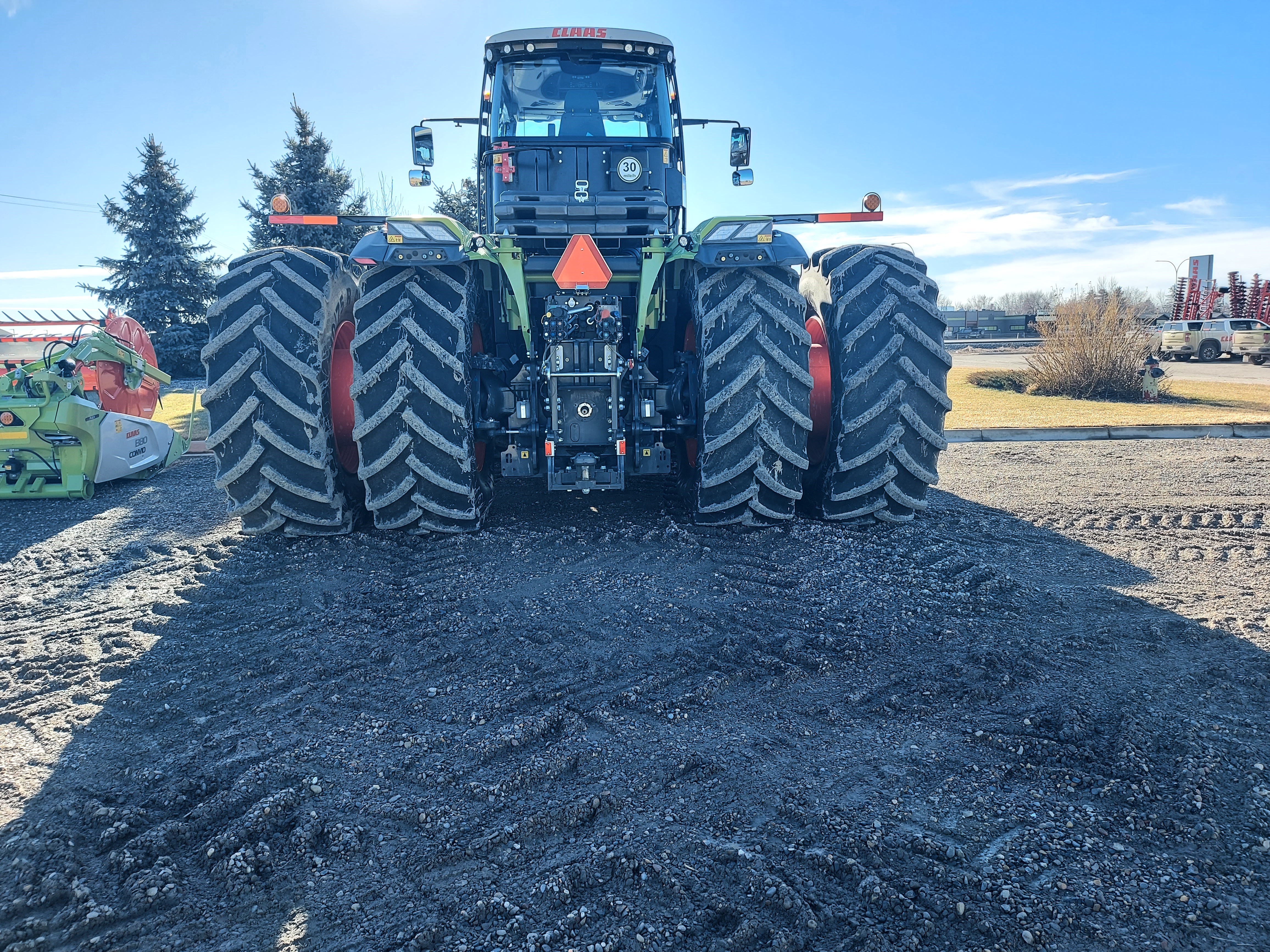 2022 CLAAS XERION 4500 Tractor