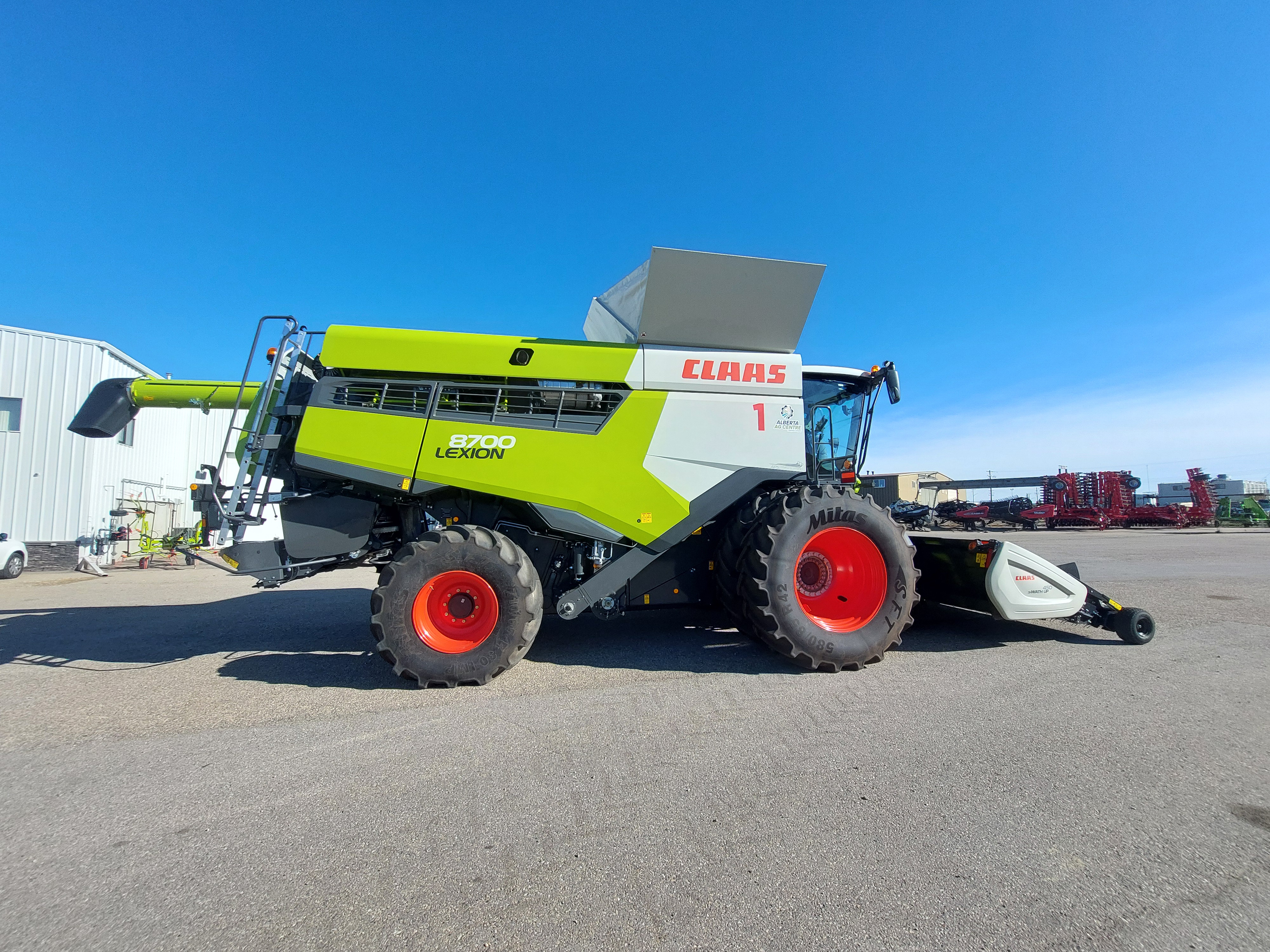 2022 CLAAS 8700 Combine