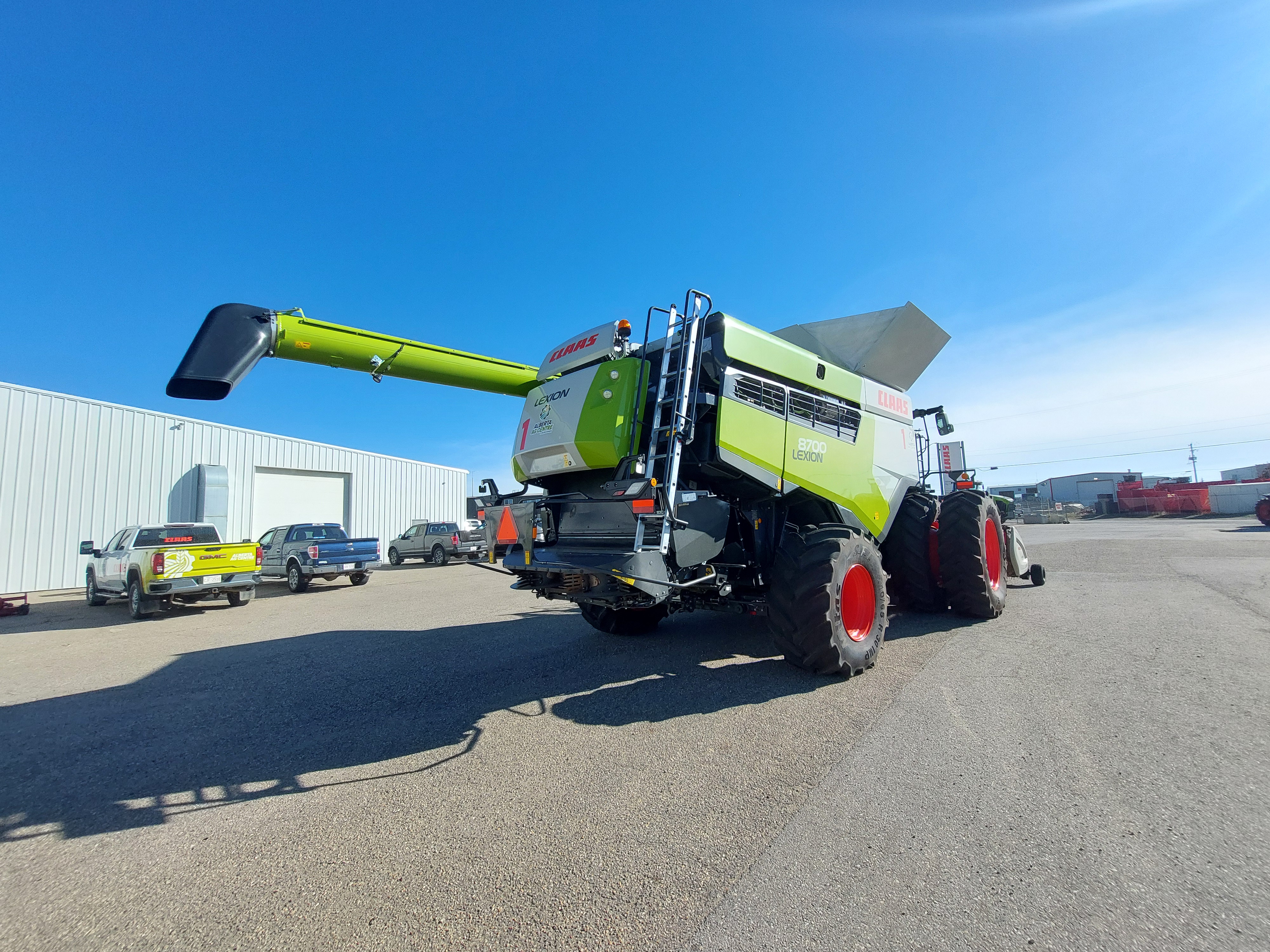 2022 CLAAS 8700 Combine