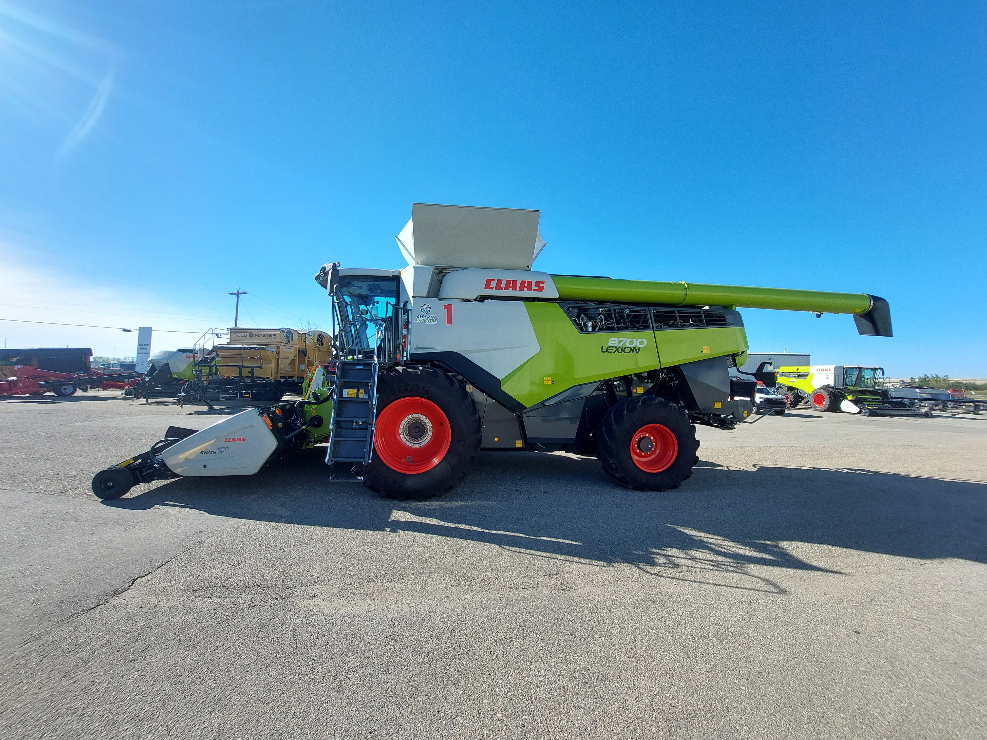 2022 CLAAS 8700 Combine