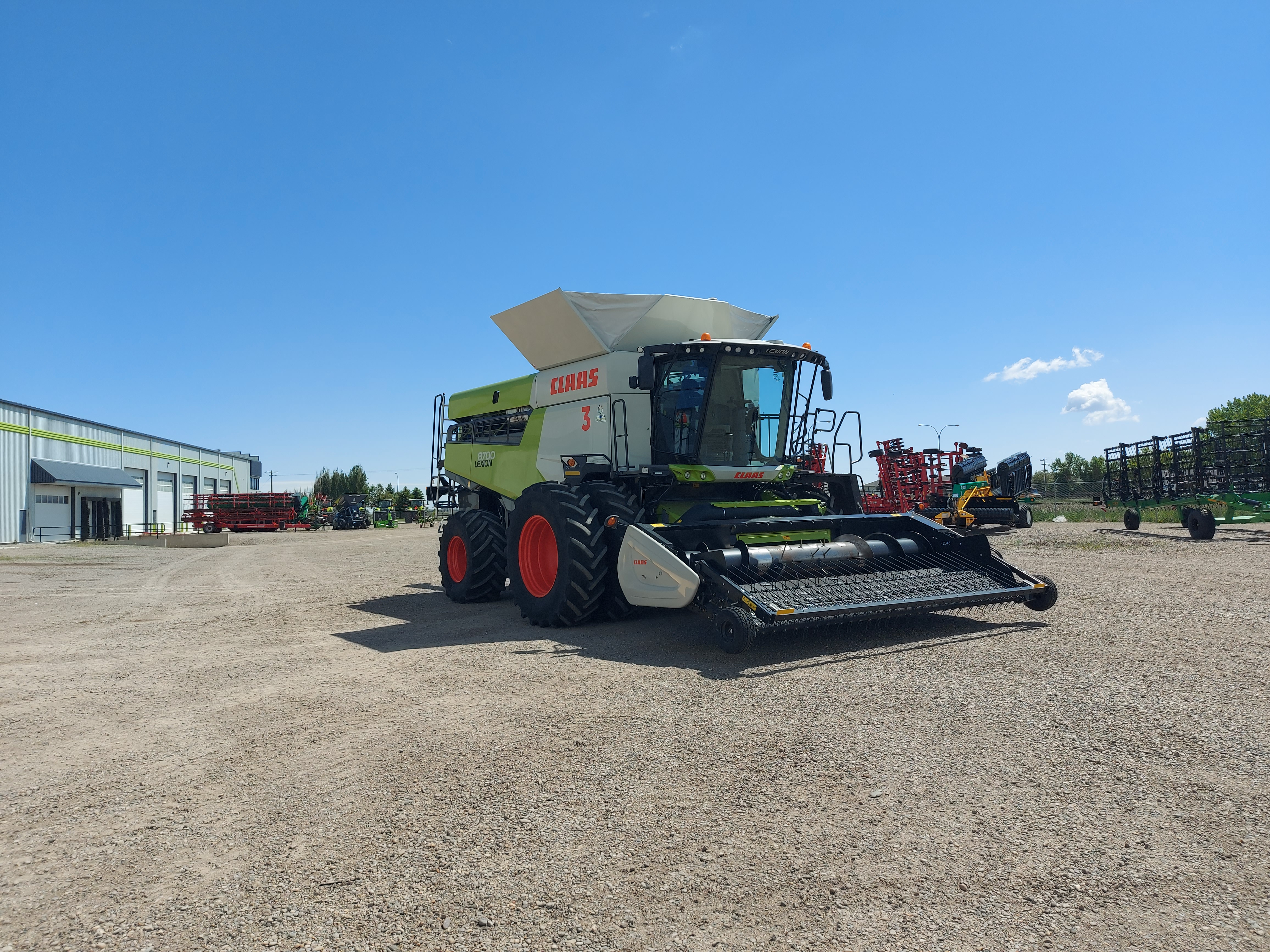 2022 CLAAS 8700 Combine