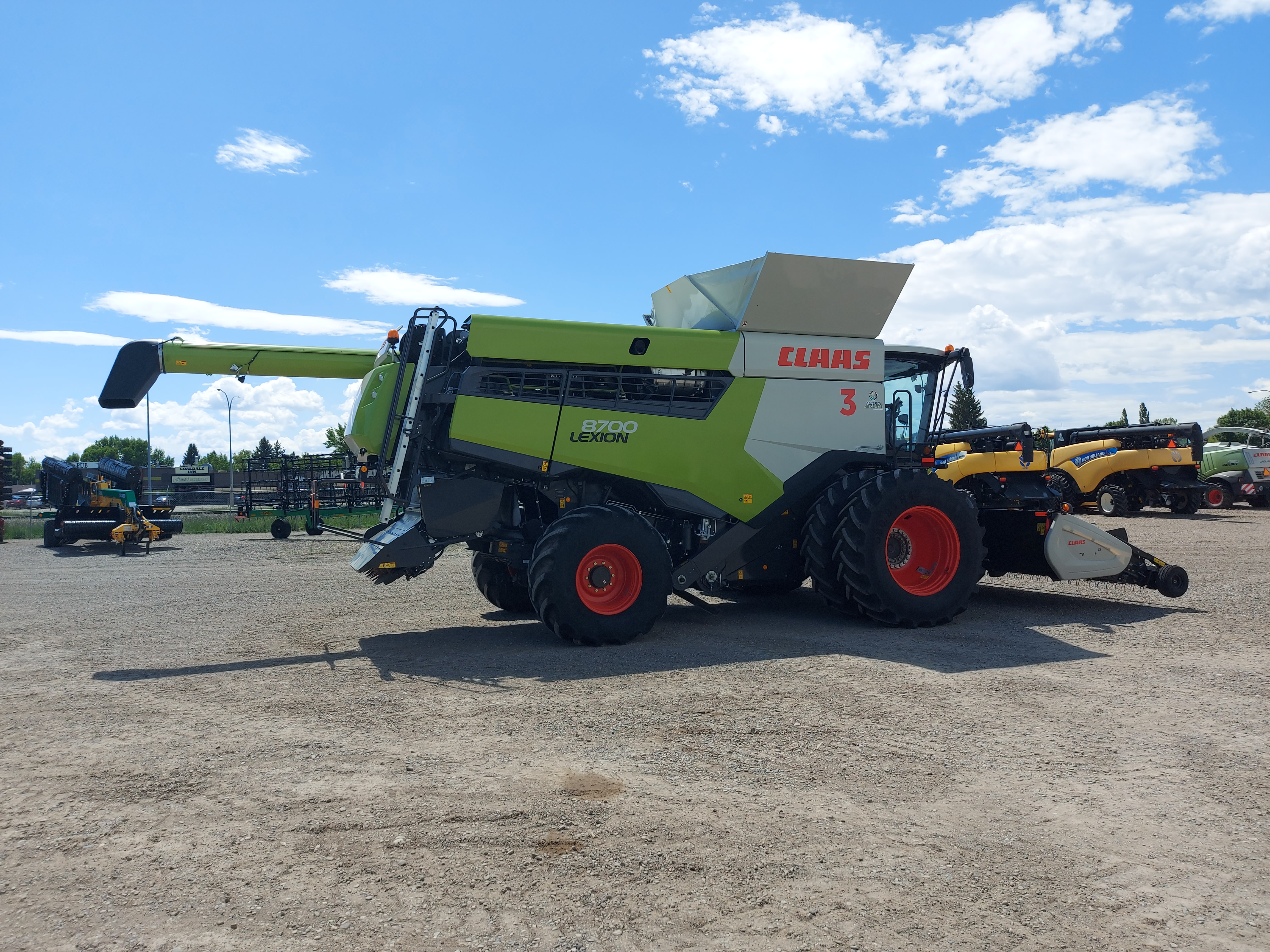 2022 CLAAS 8700 Combine