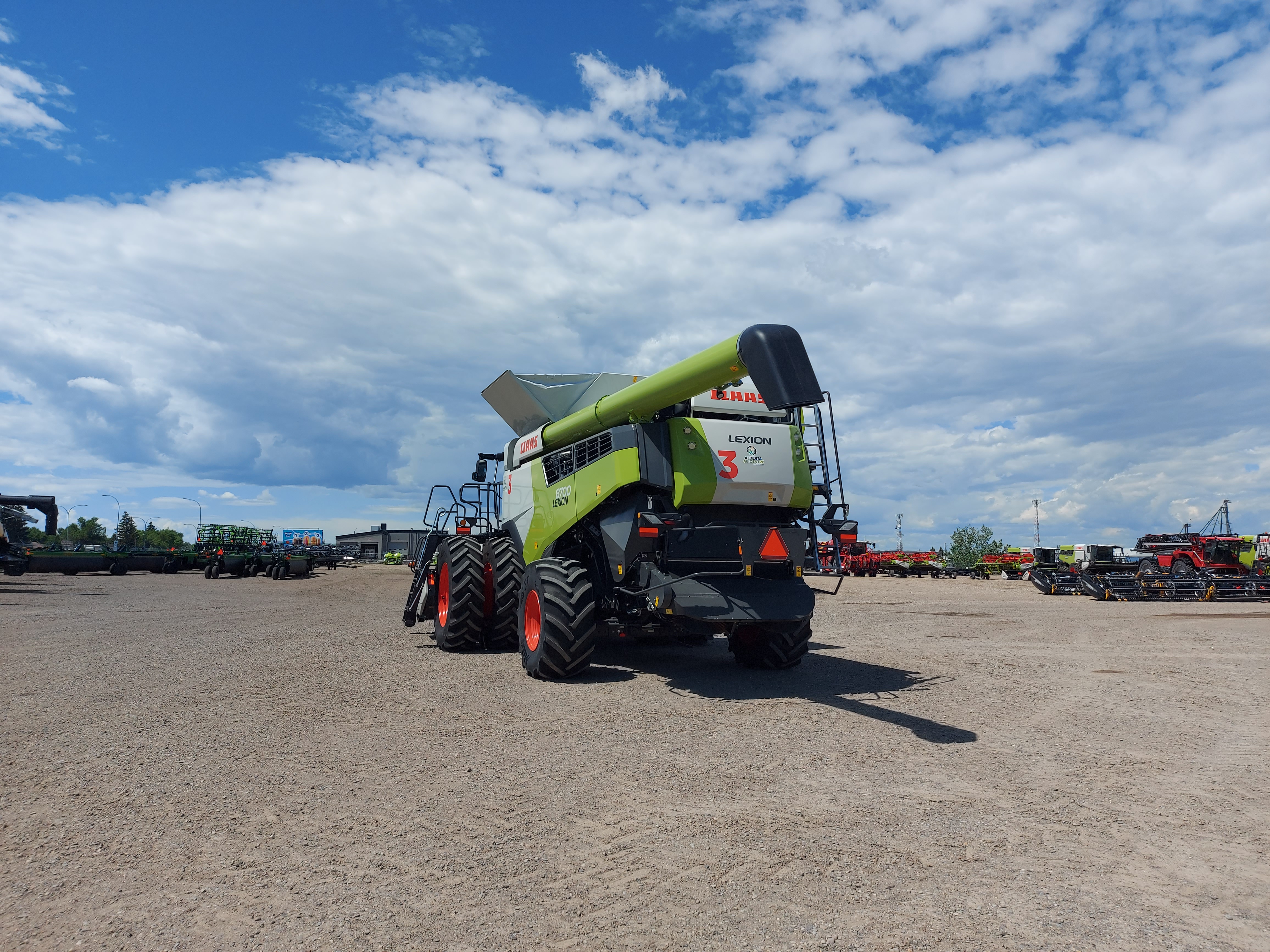 2022 CLAAS 8700 Combine