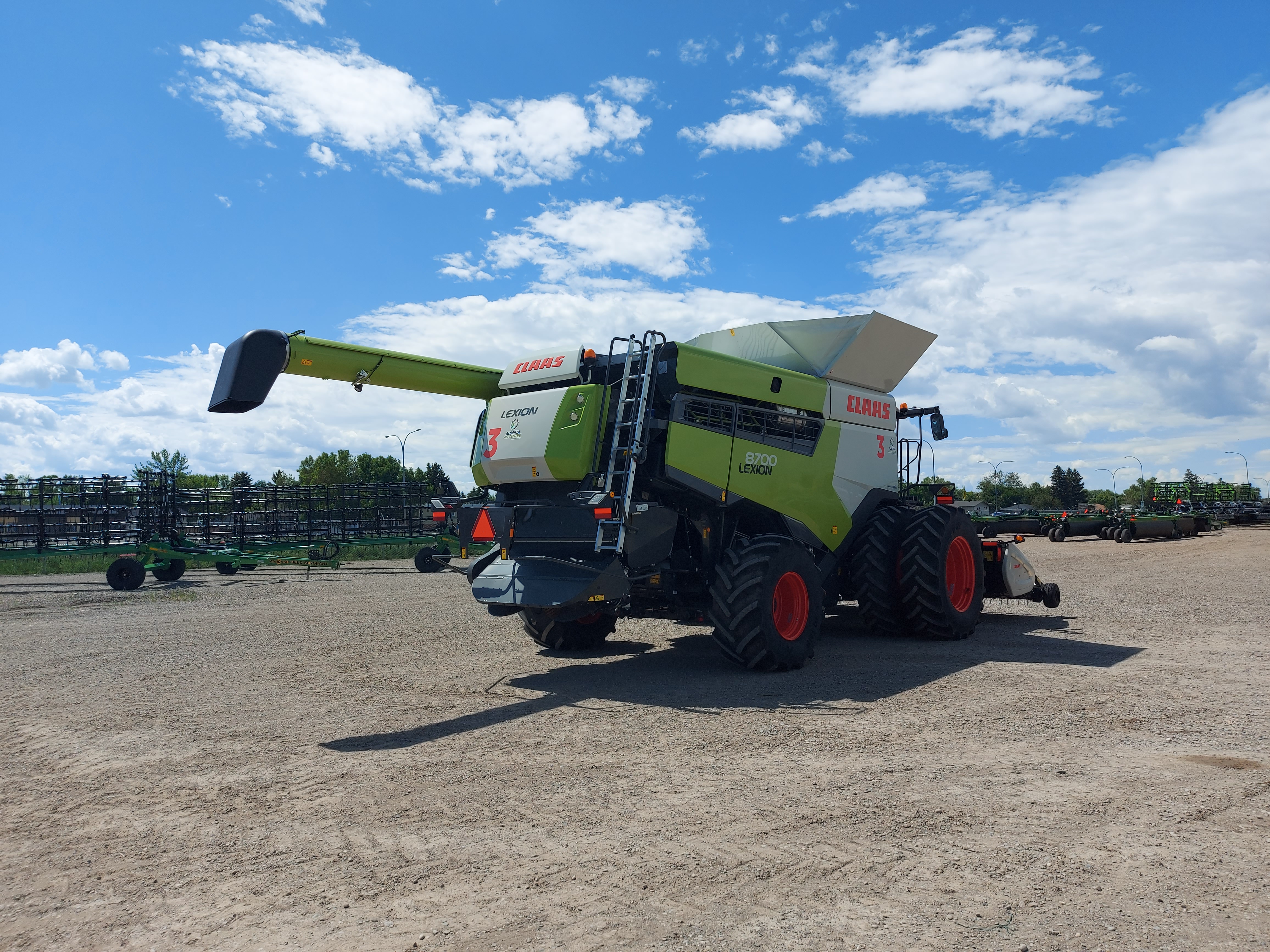 2022 CLAAS 8700 Combine