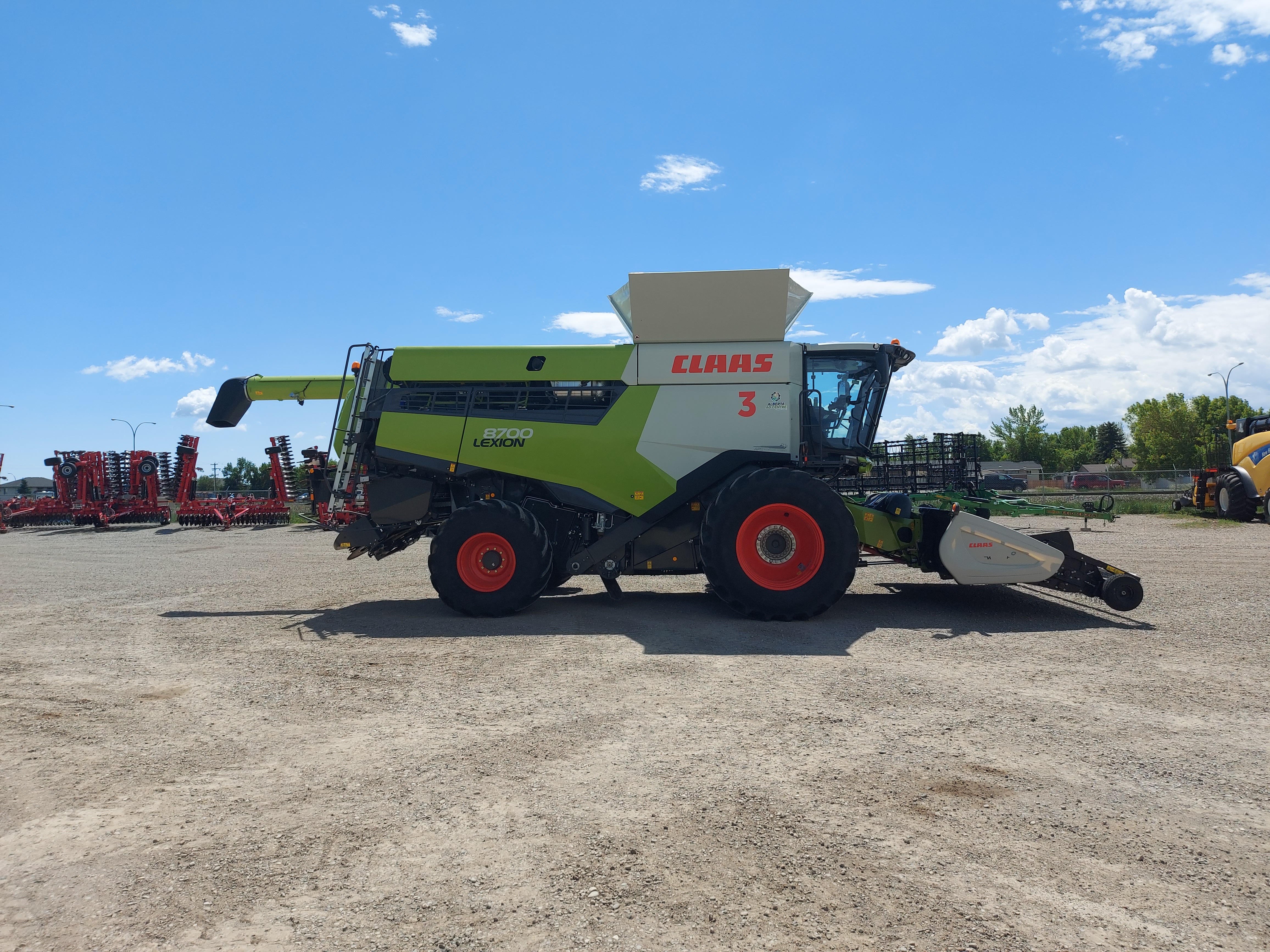 2022 CLAAS 8700 Combine