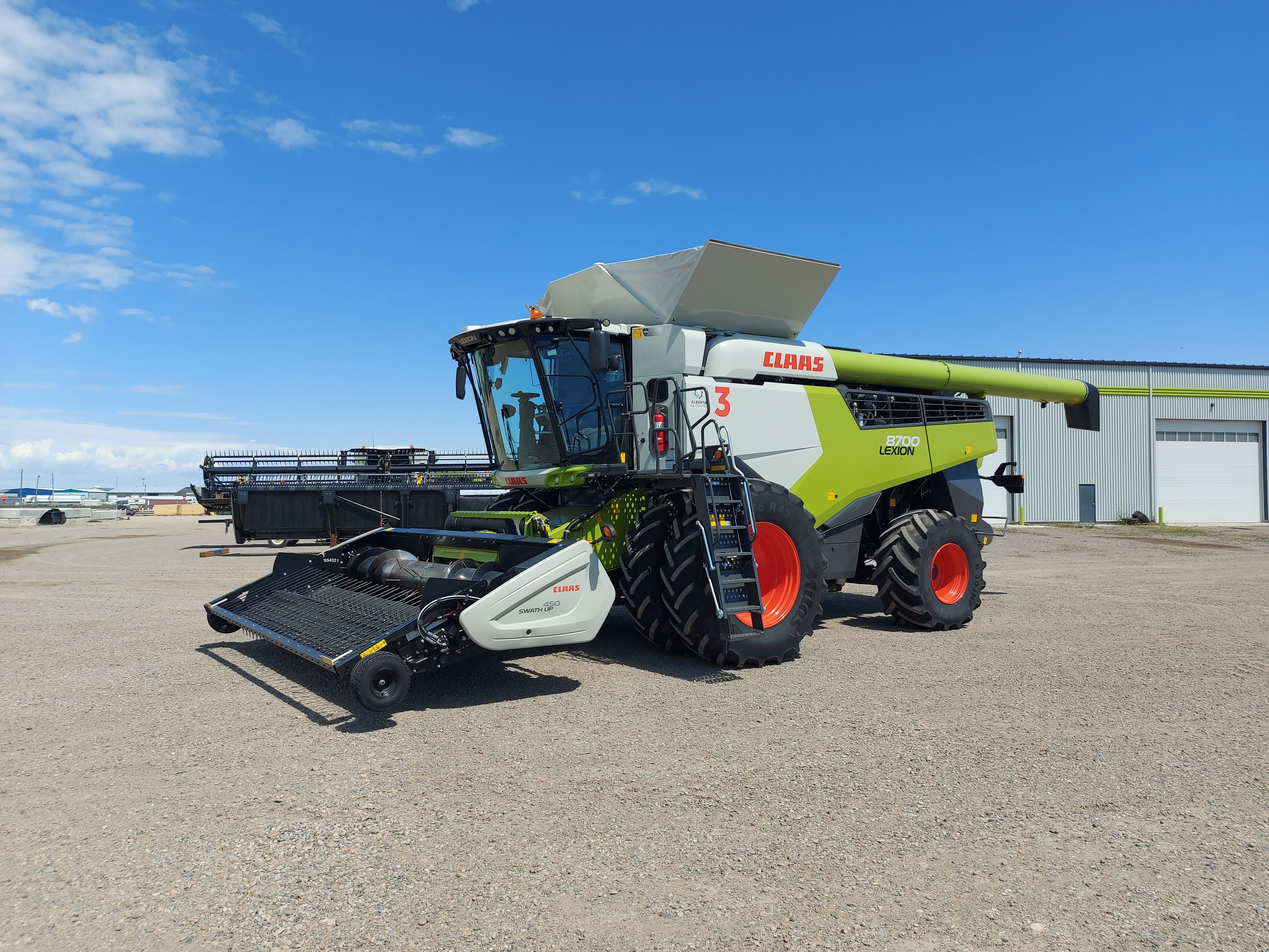 2022 CLAAS 8700 Combine