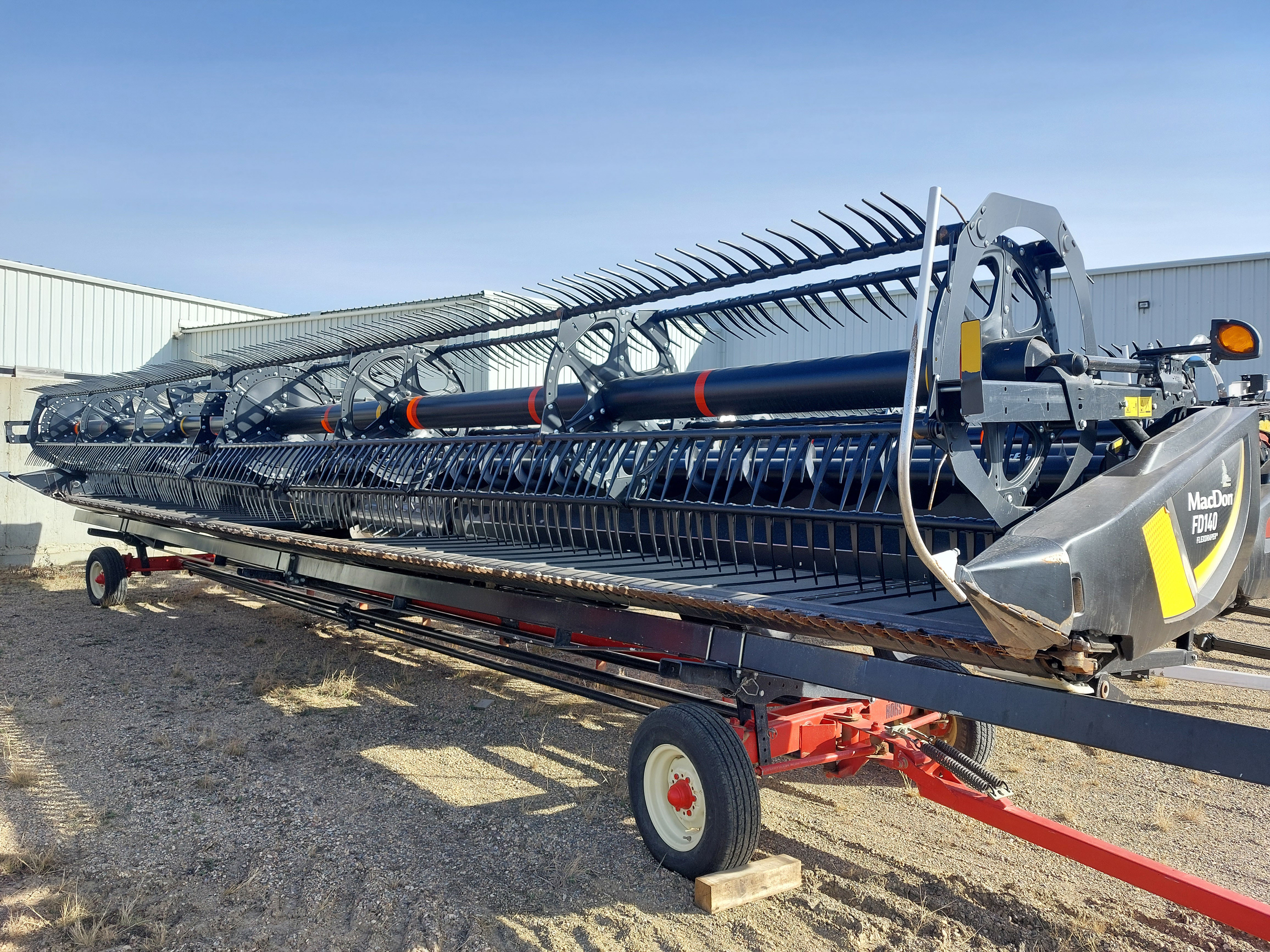 2018 MacDon FD140 Header Combine