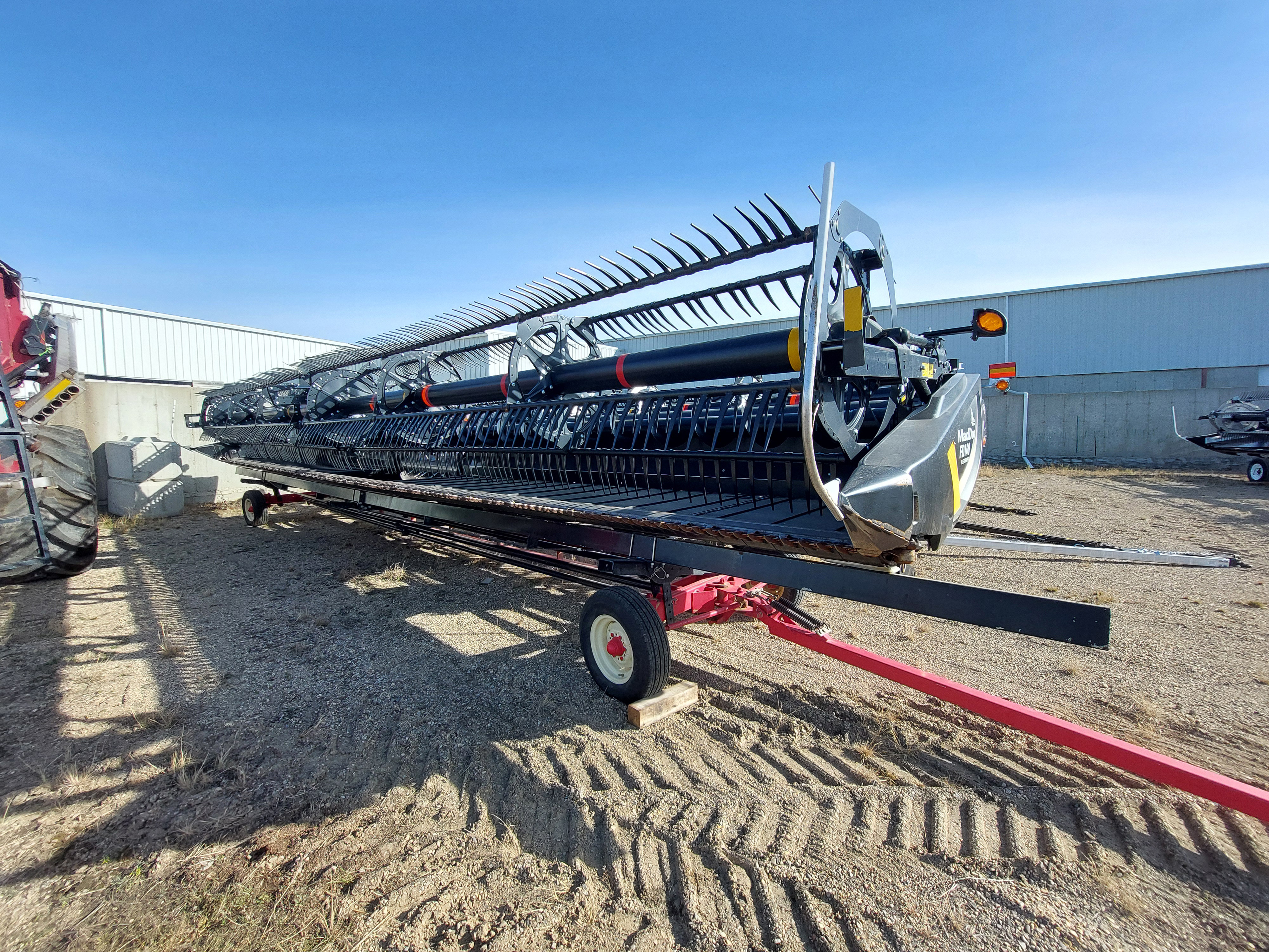 2018 MacDon FD140 Header Combine