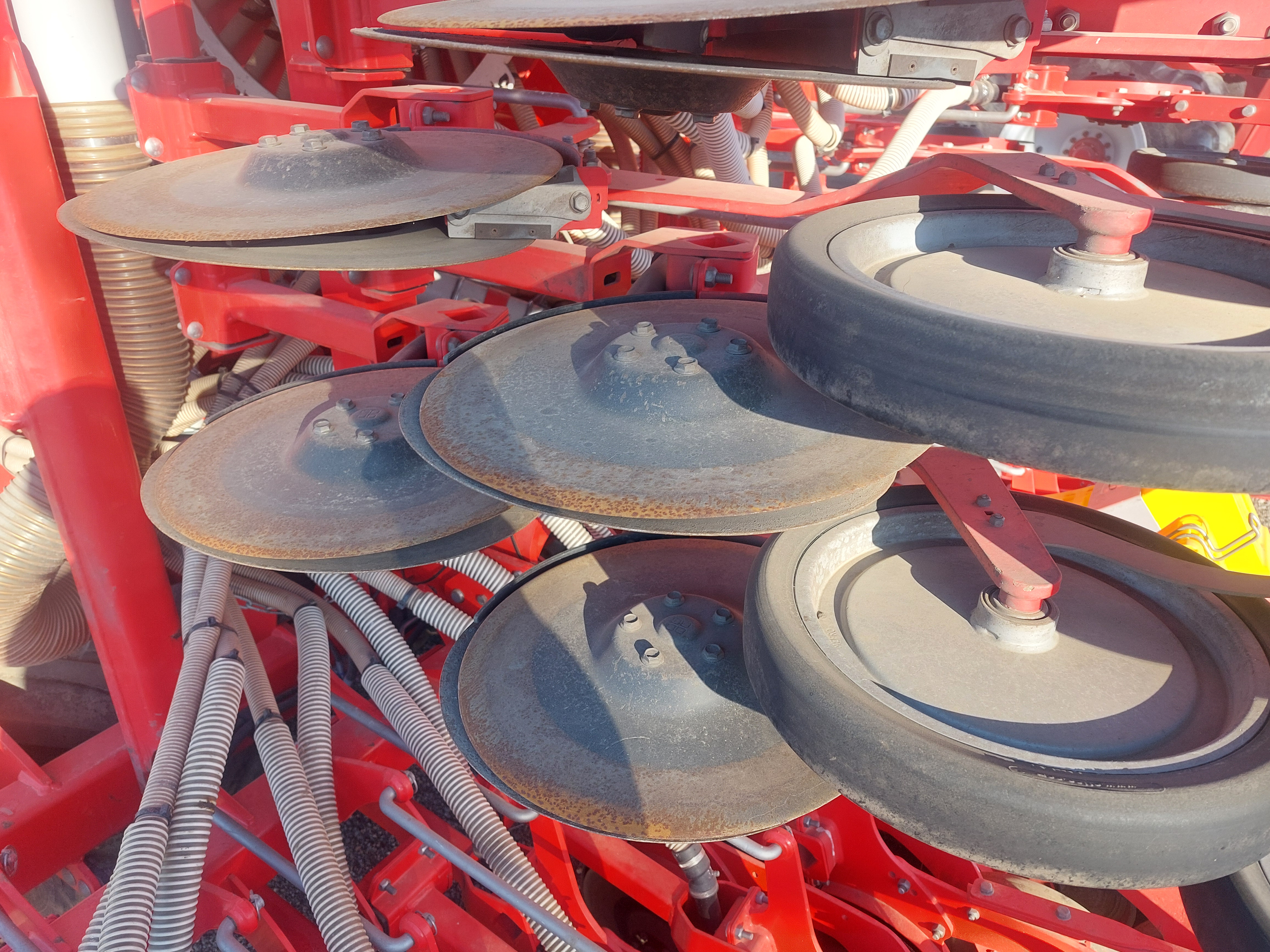 2019 Pottinger C9 ARTIS Air Seeder