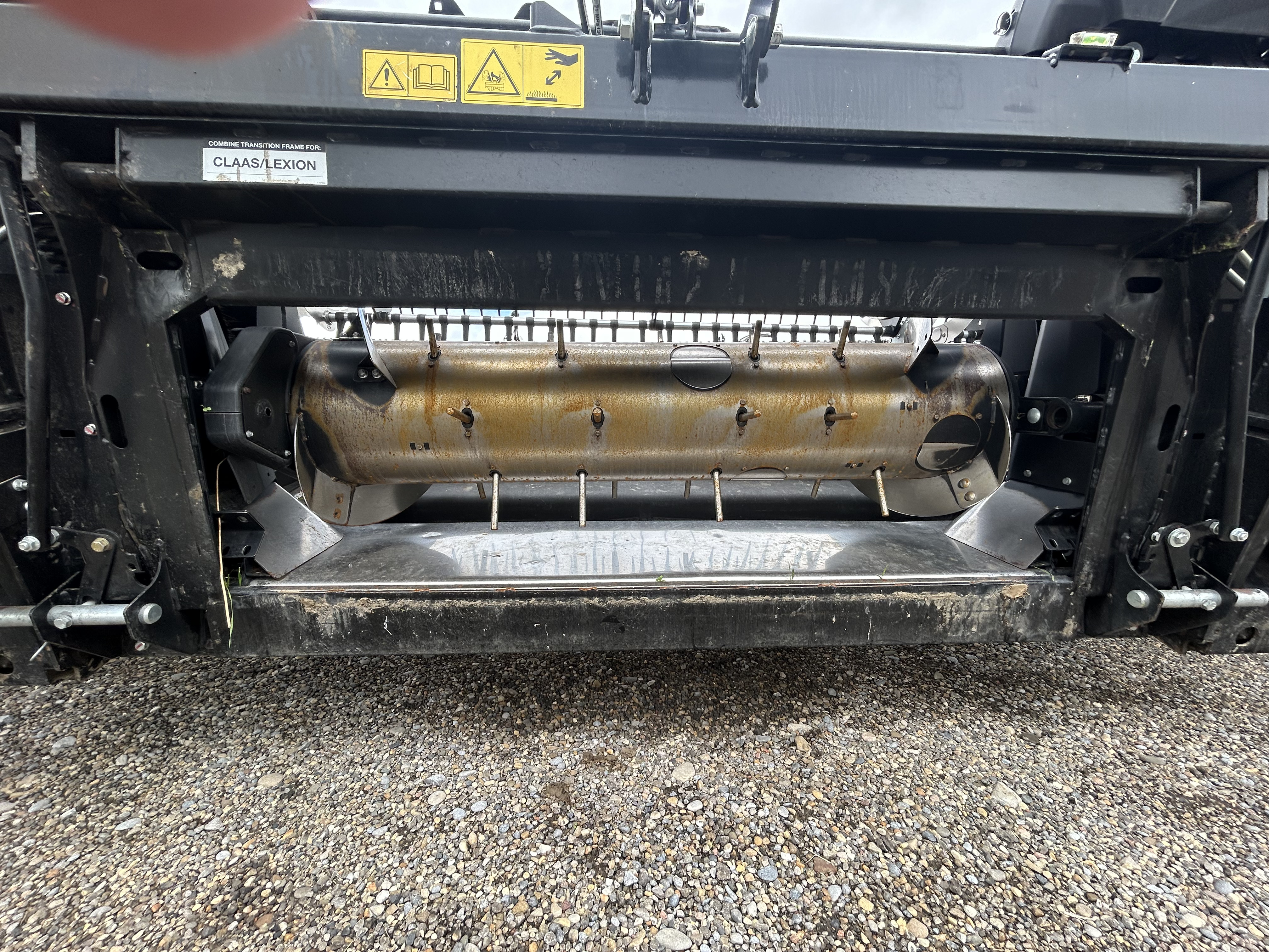 2022 MacDon FD240 Header Combine