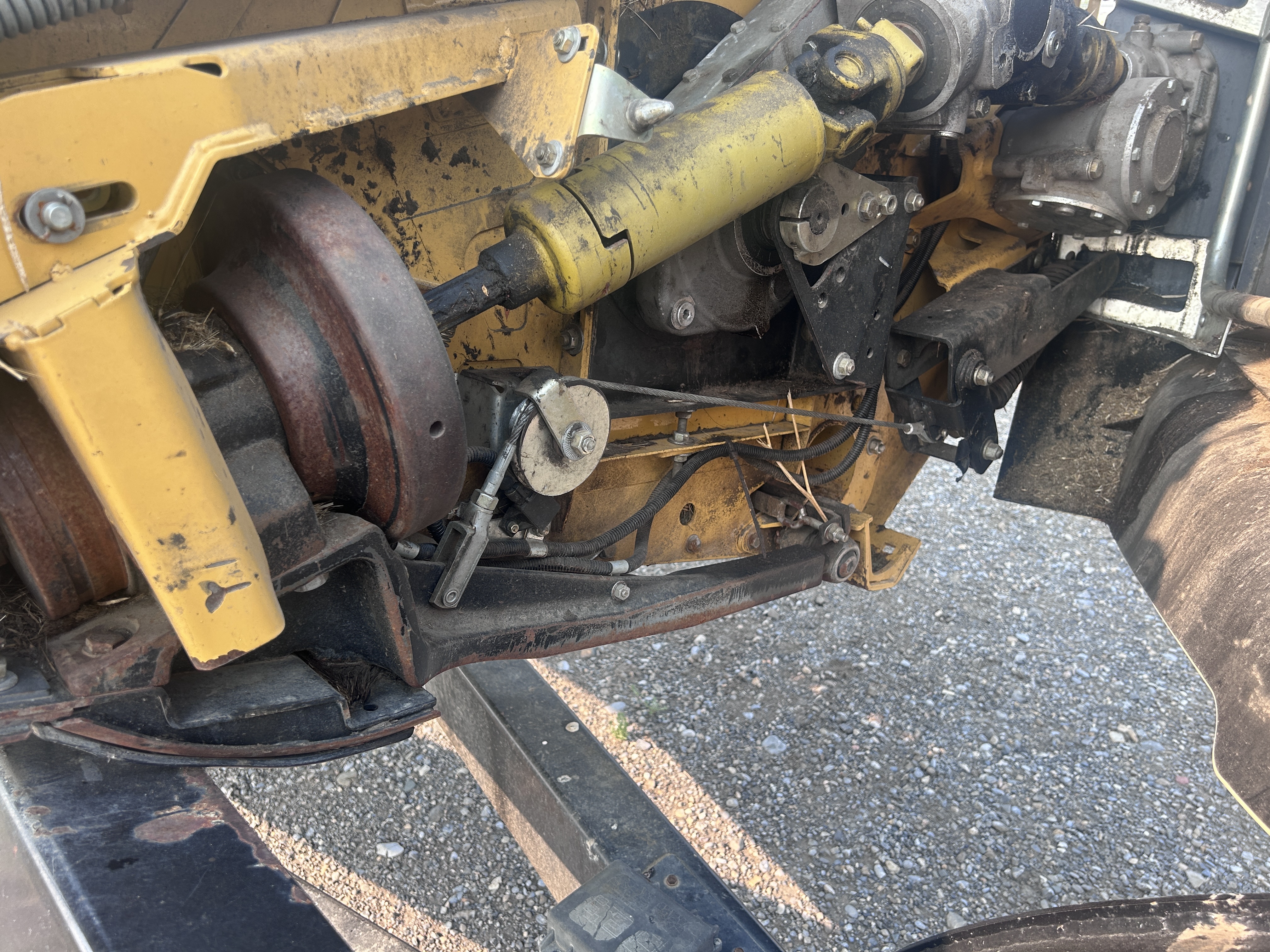2013 CLAAS Maxflex 1200 Header Combine
