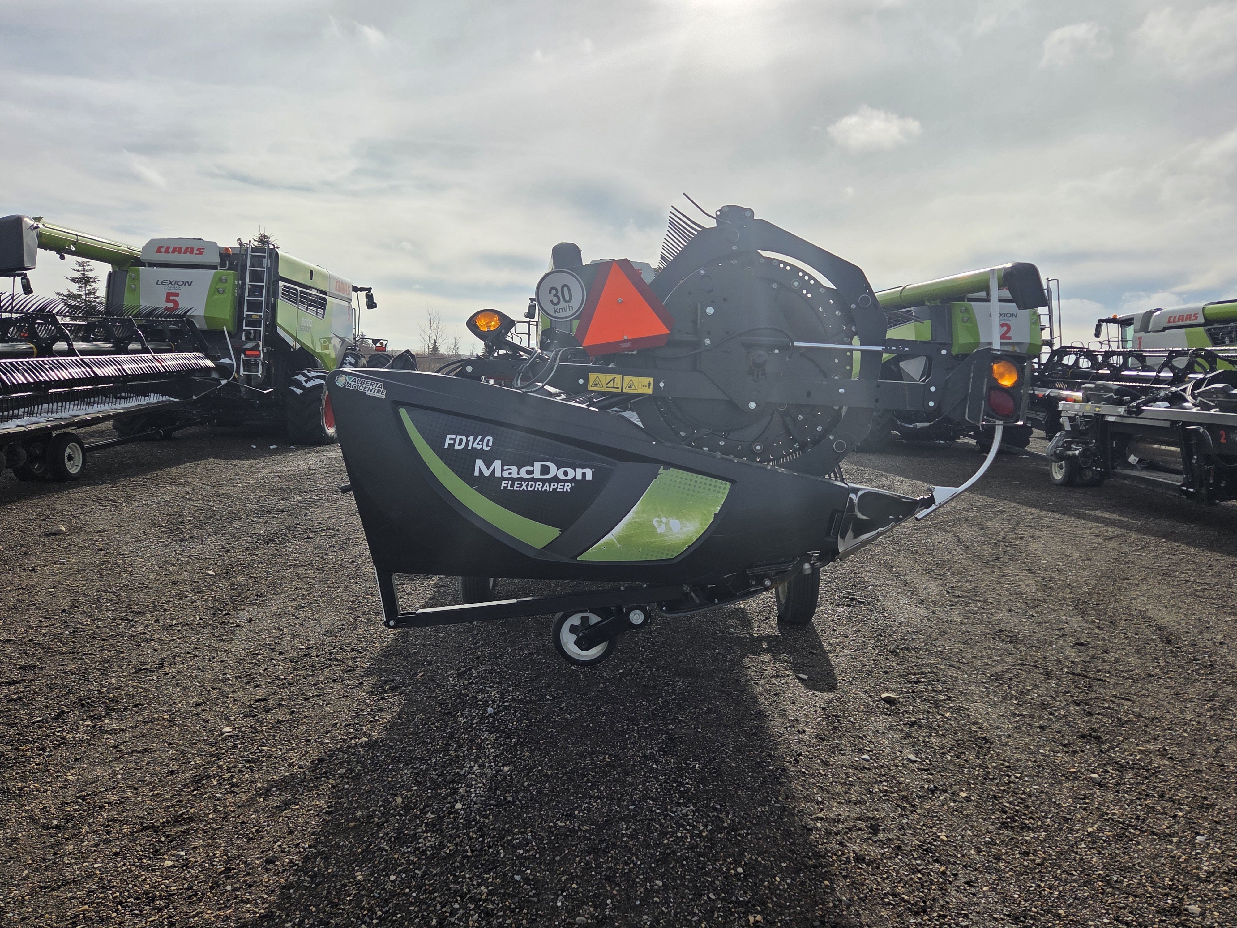 2021 MacDon FD140 Header Combine