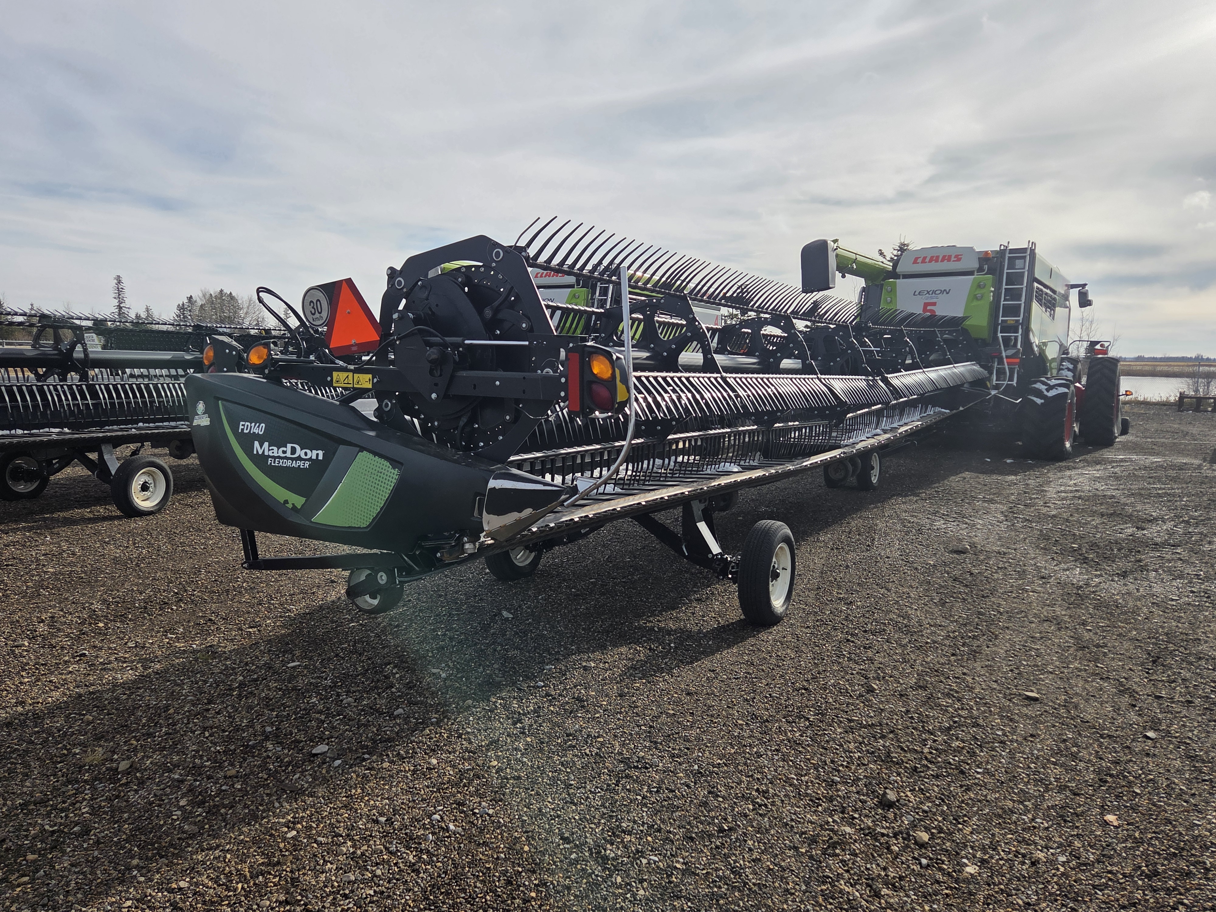 2021 MacDon FD140 Header Combine