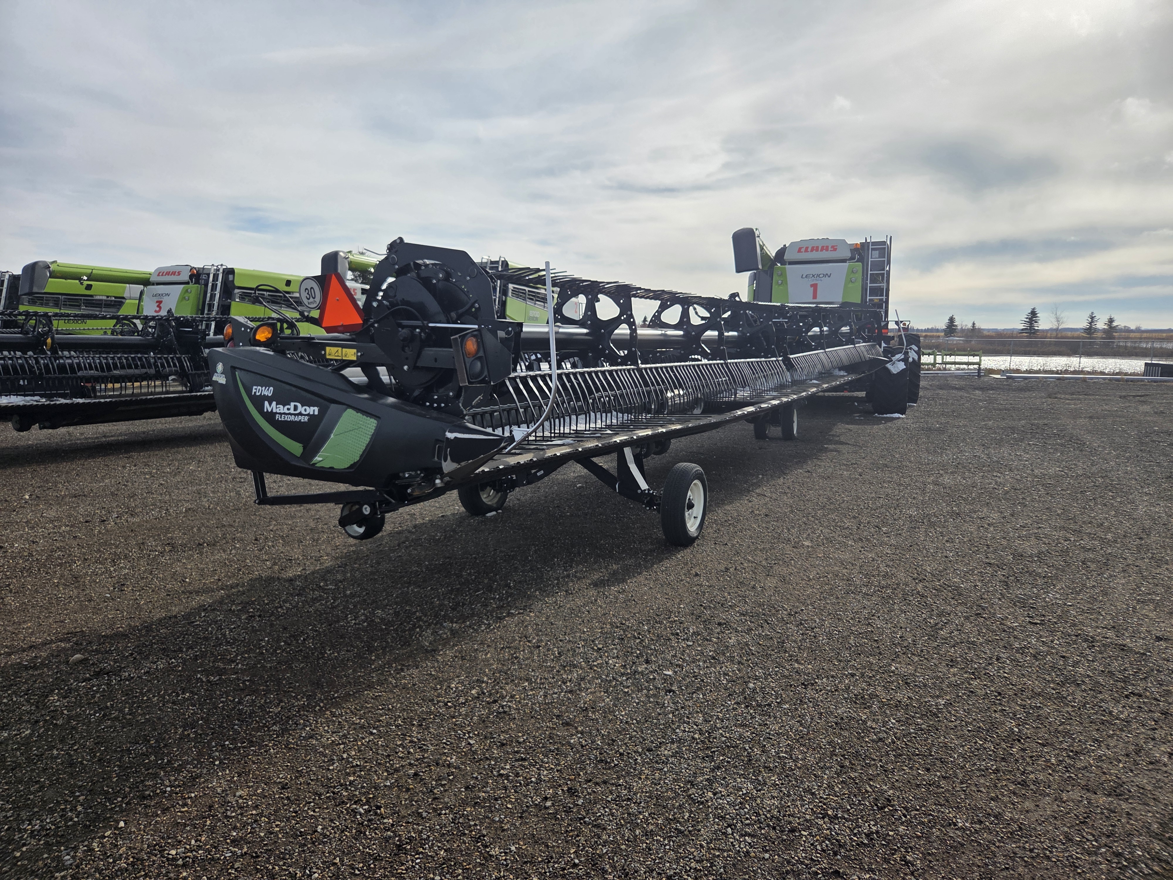 2021 MacDon FD140 Header Combine