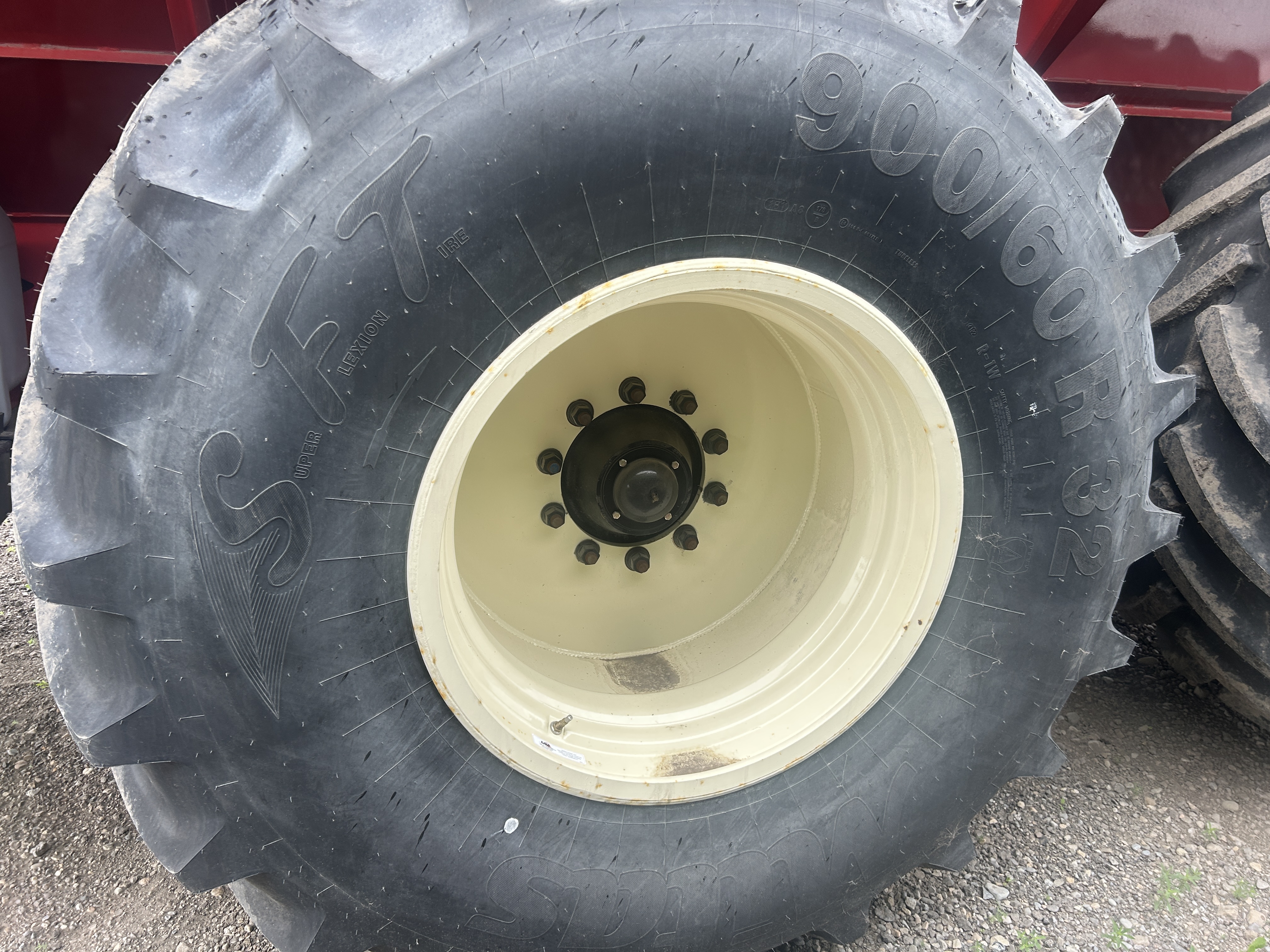 2023 Unverferth CART 1613 Grain Cart
