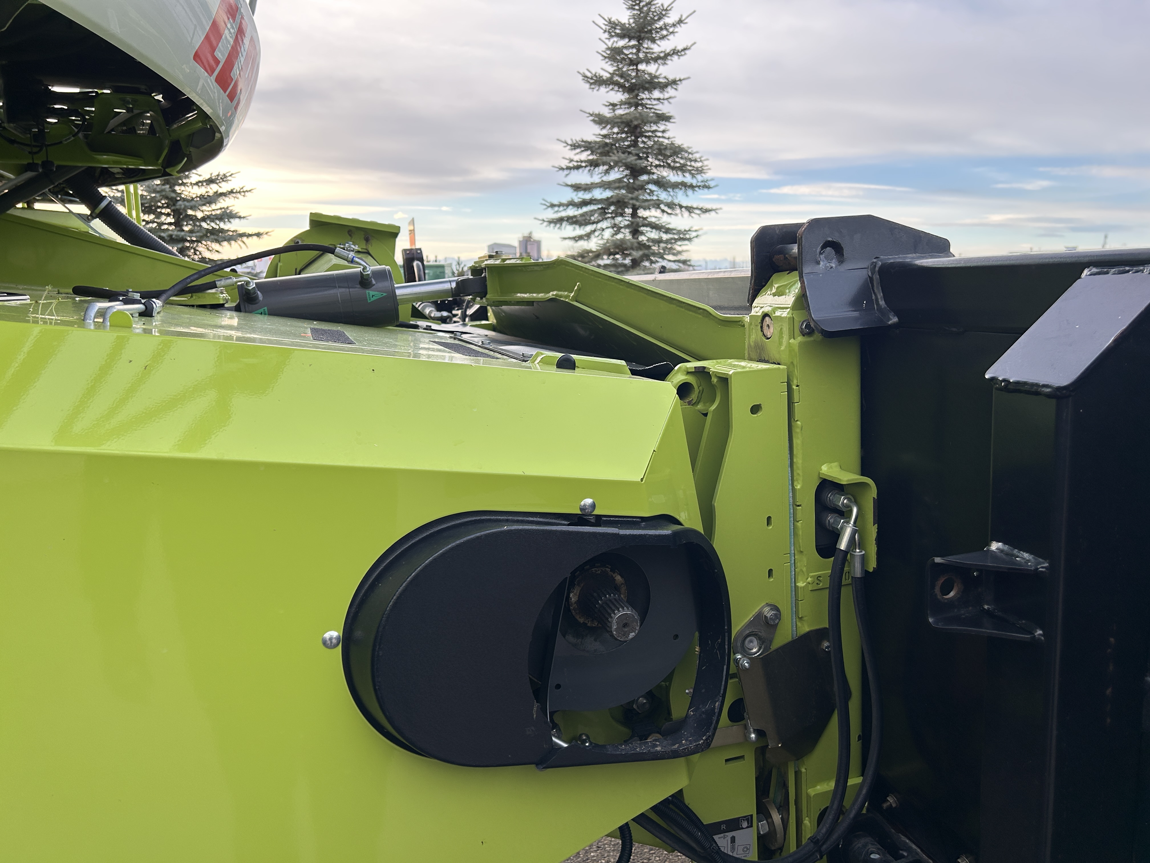 2020 CLAAS 670 Combine