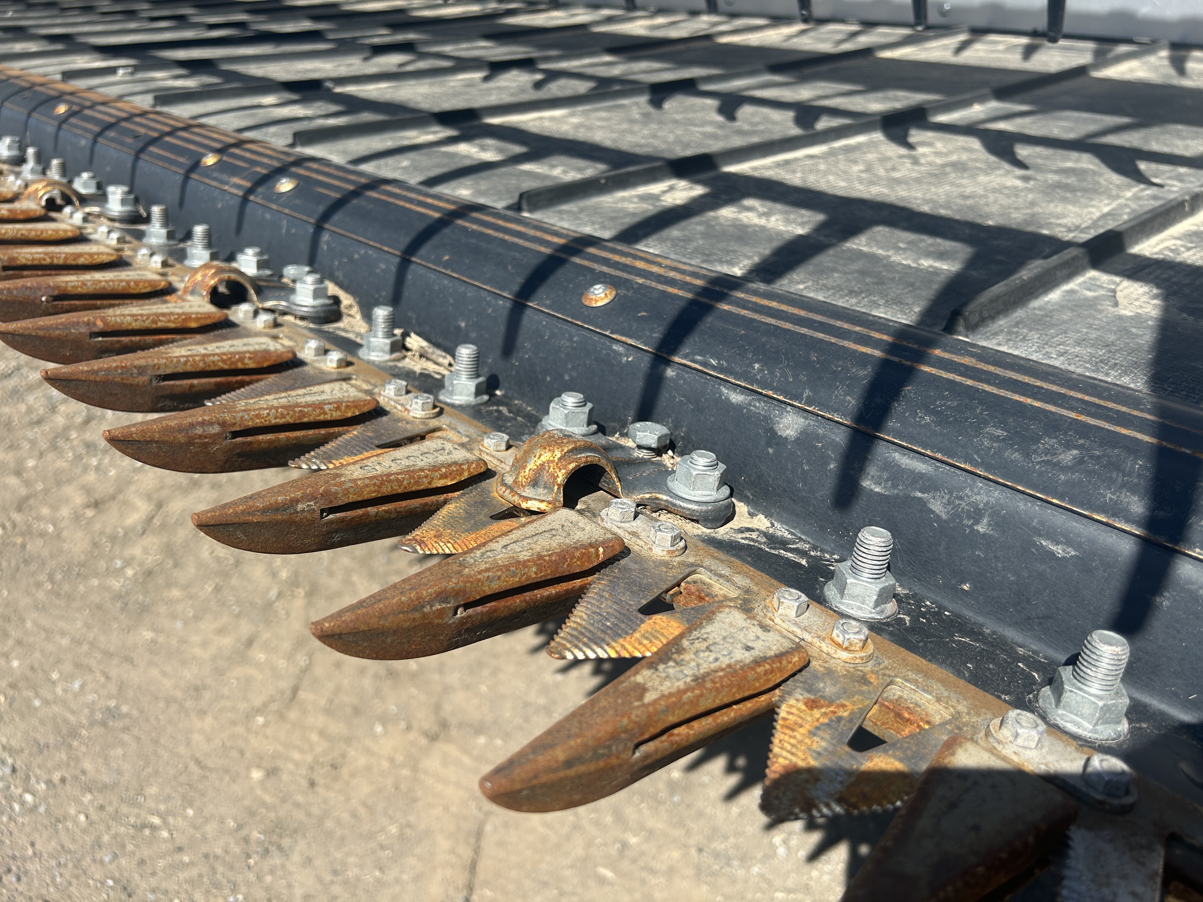 2022 MacDon FD240 Header Combine