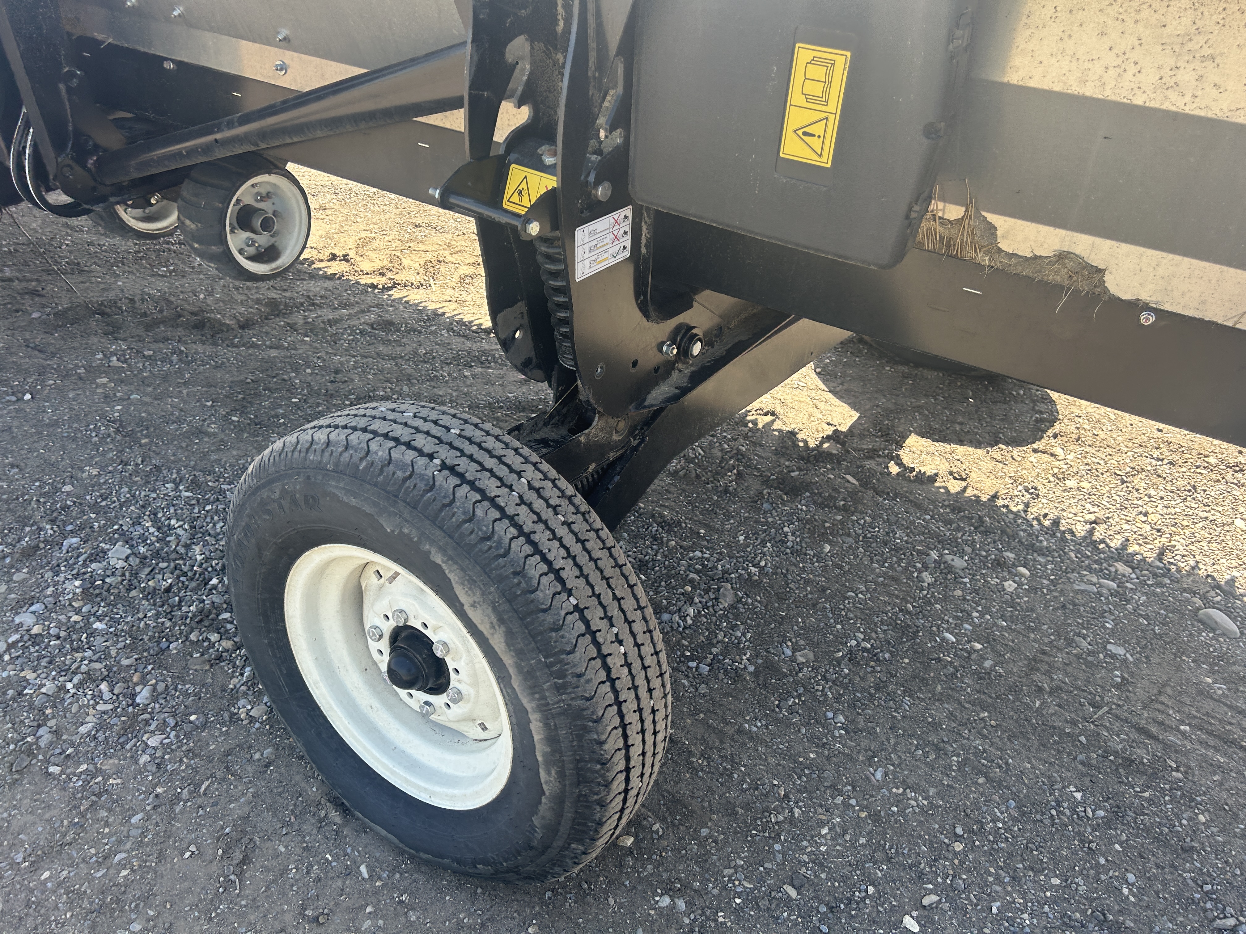 2022 MacDon FD240 Header Combine