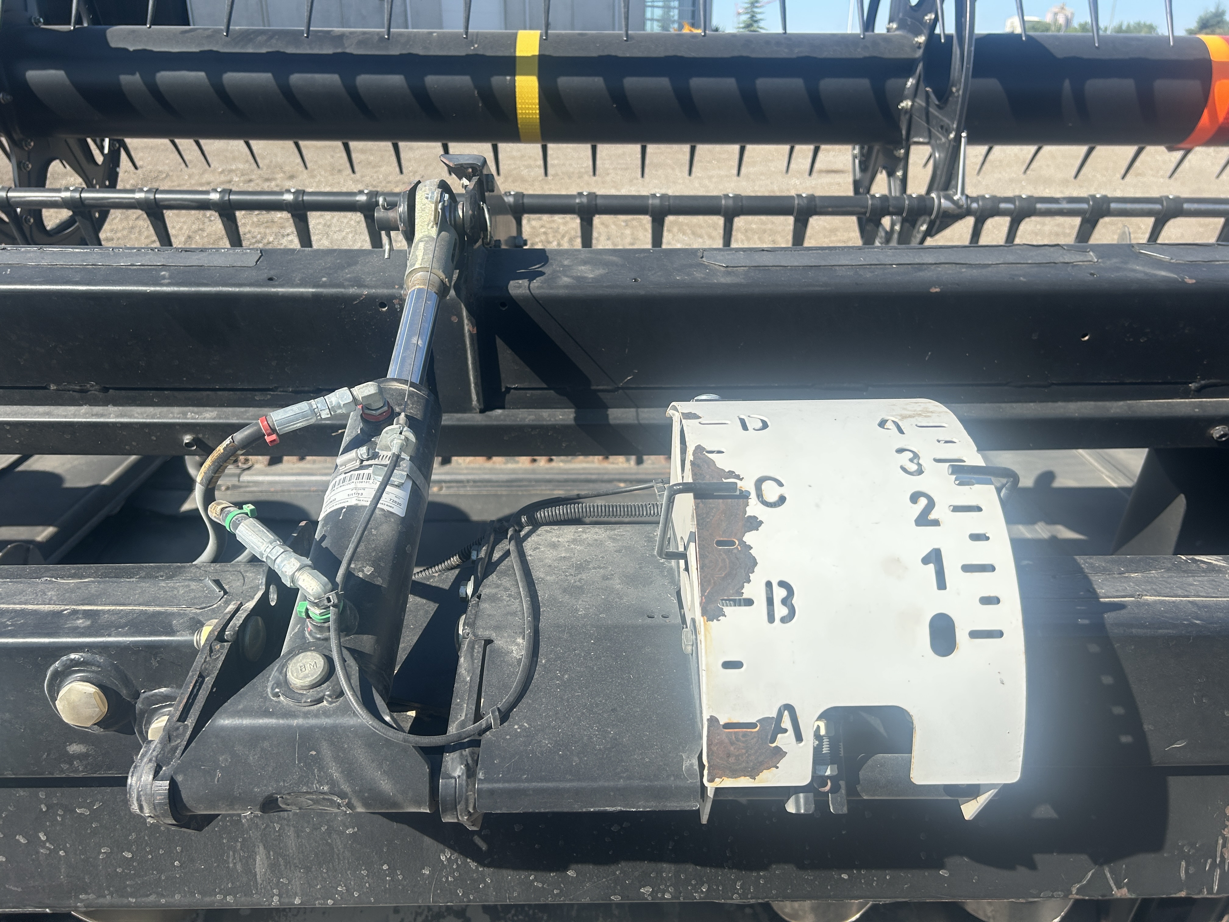 2009 MacDon D50 Header Combine