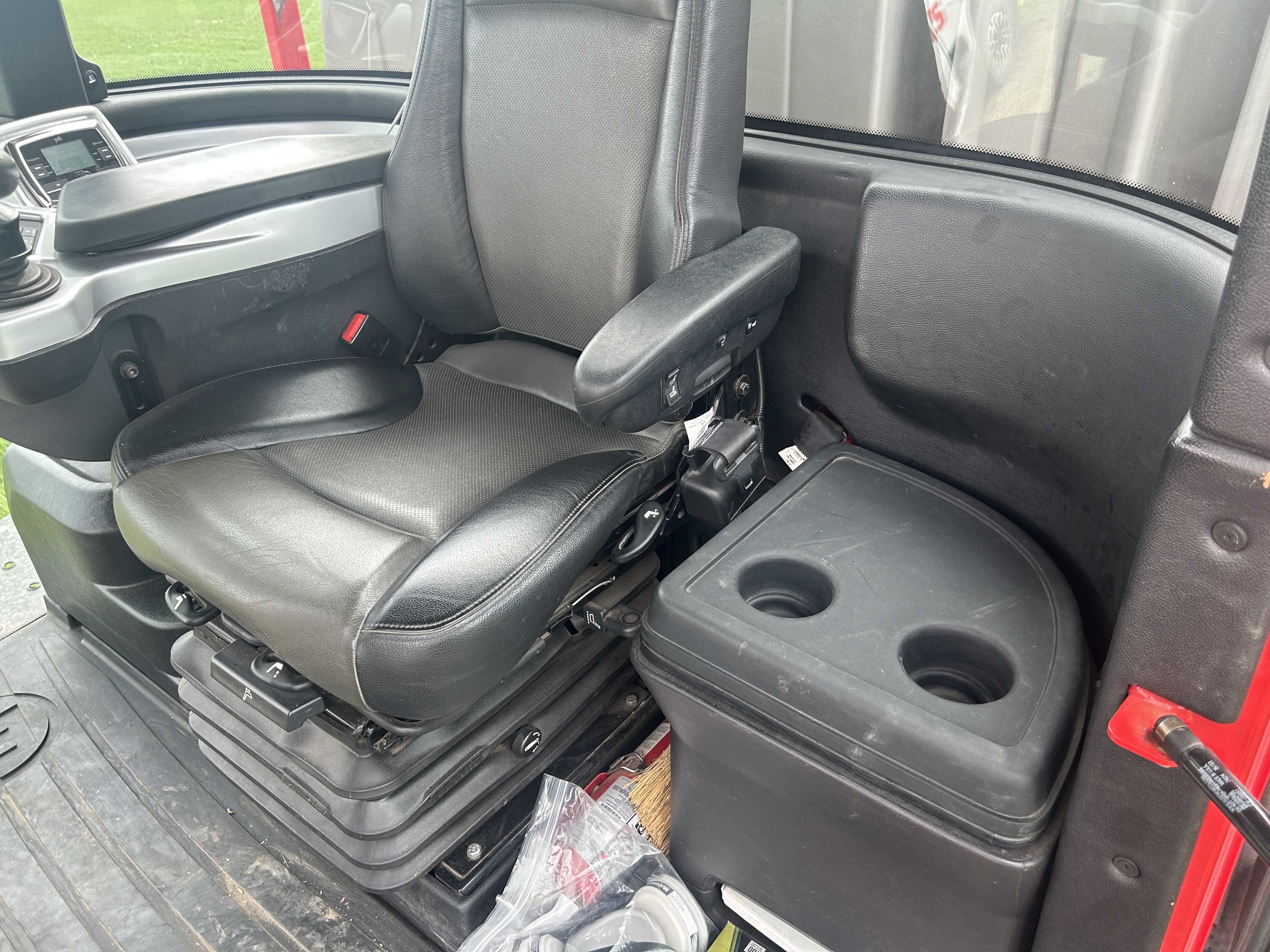 2016 Apache AS1220 Sprayer/High Clearance