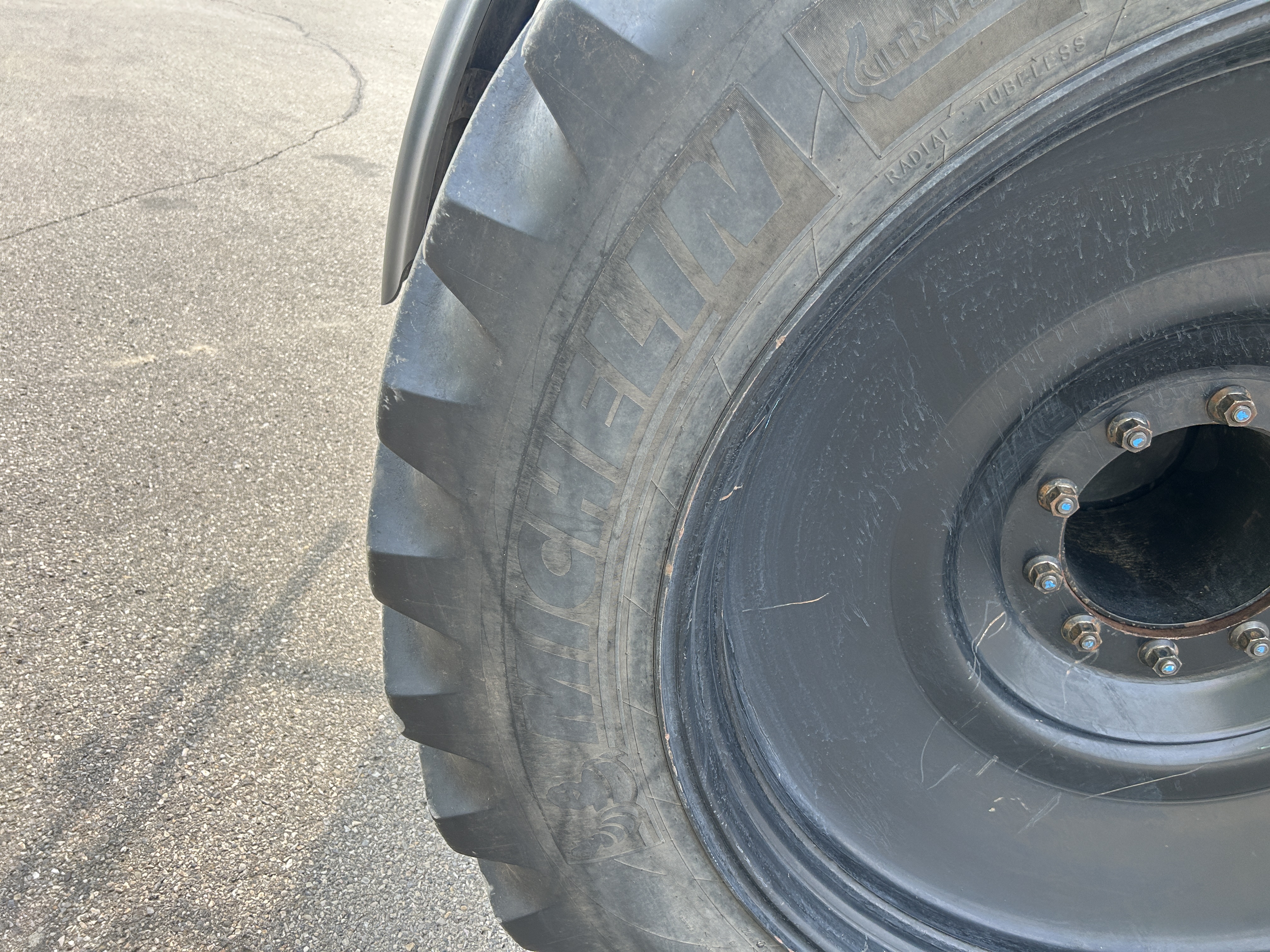 2016 Apache AS1220 Sprayer/High Clearance