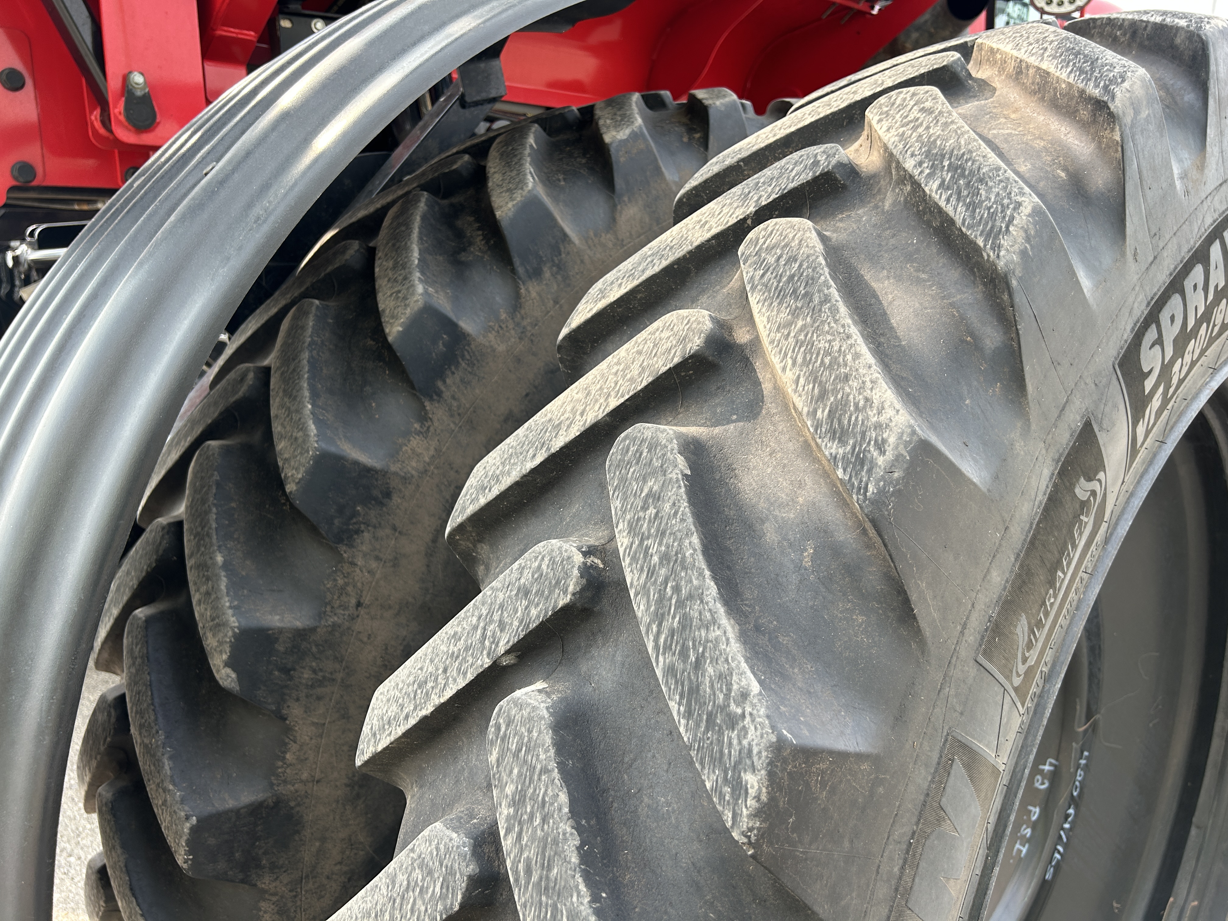 2016 Apache AS1220 Sprayer/High Clearance