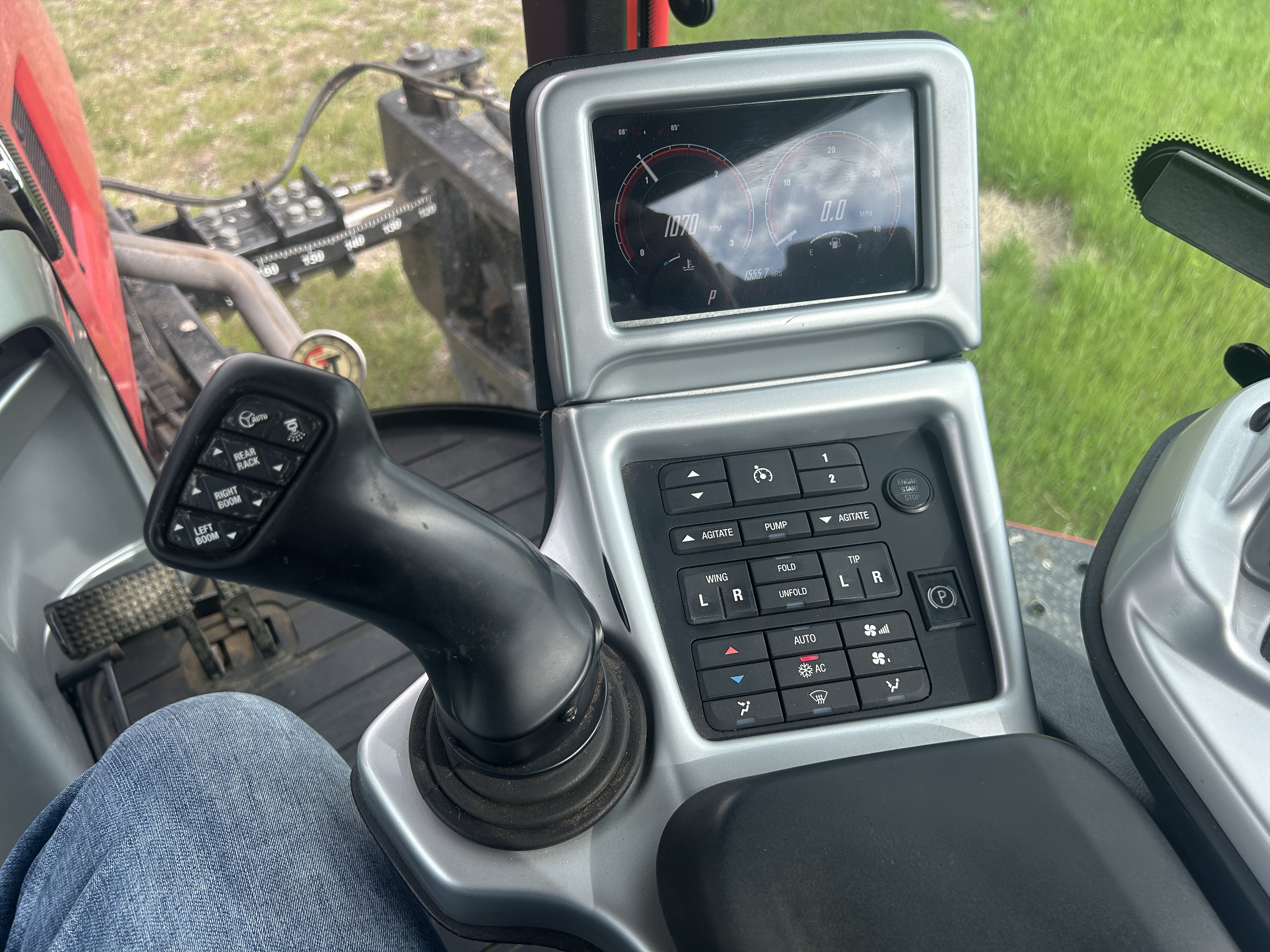 2016 Apache AS1220 Sprayer/High Clearance