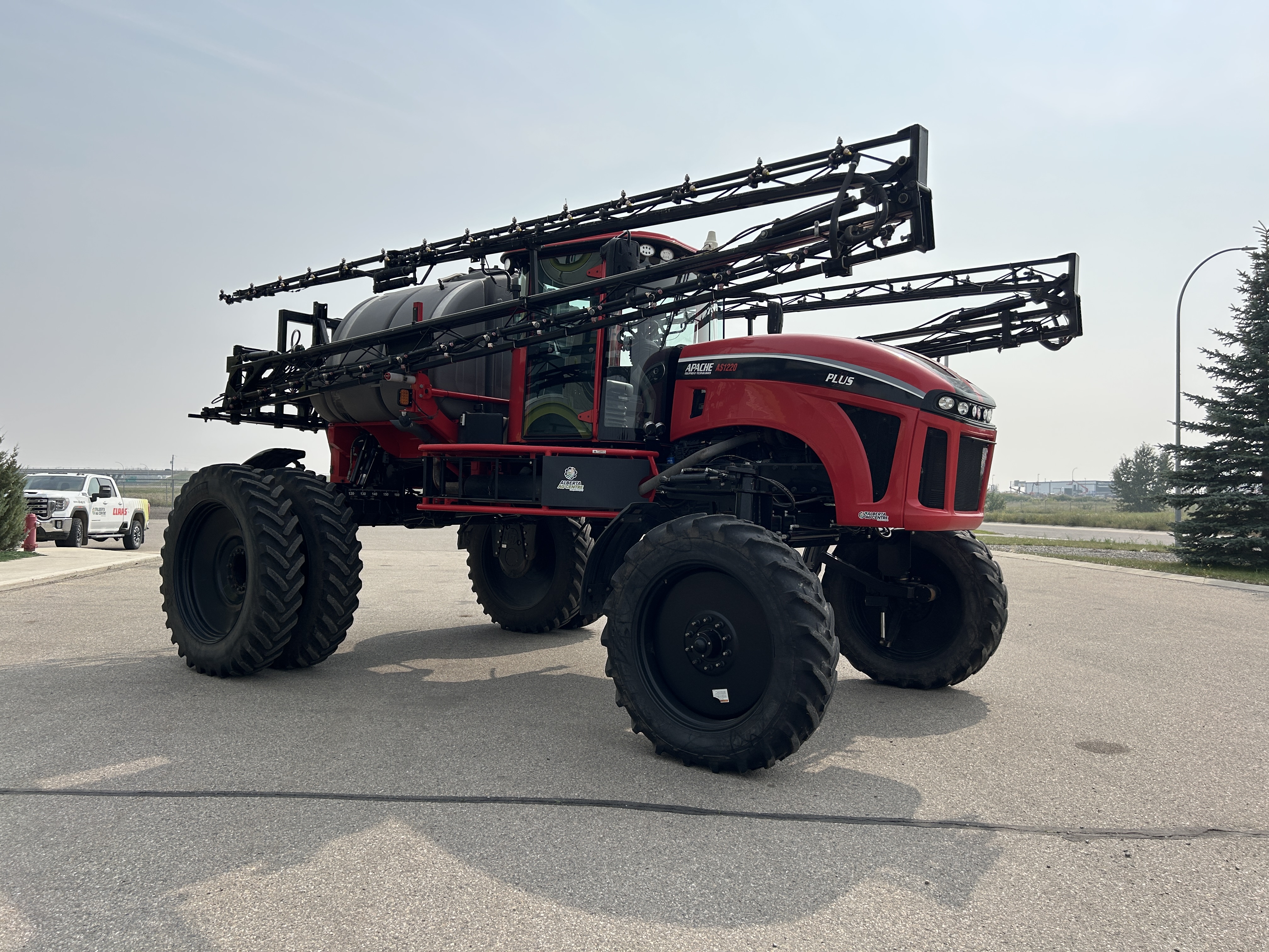 2016 Apache AS1220 Sprayer/High Clearance