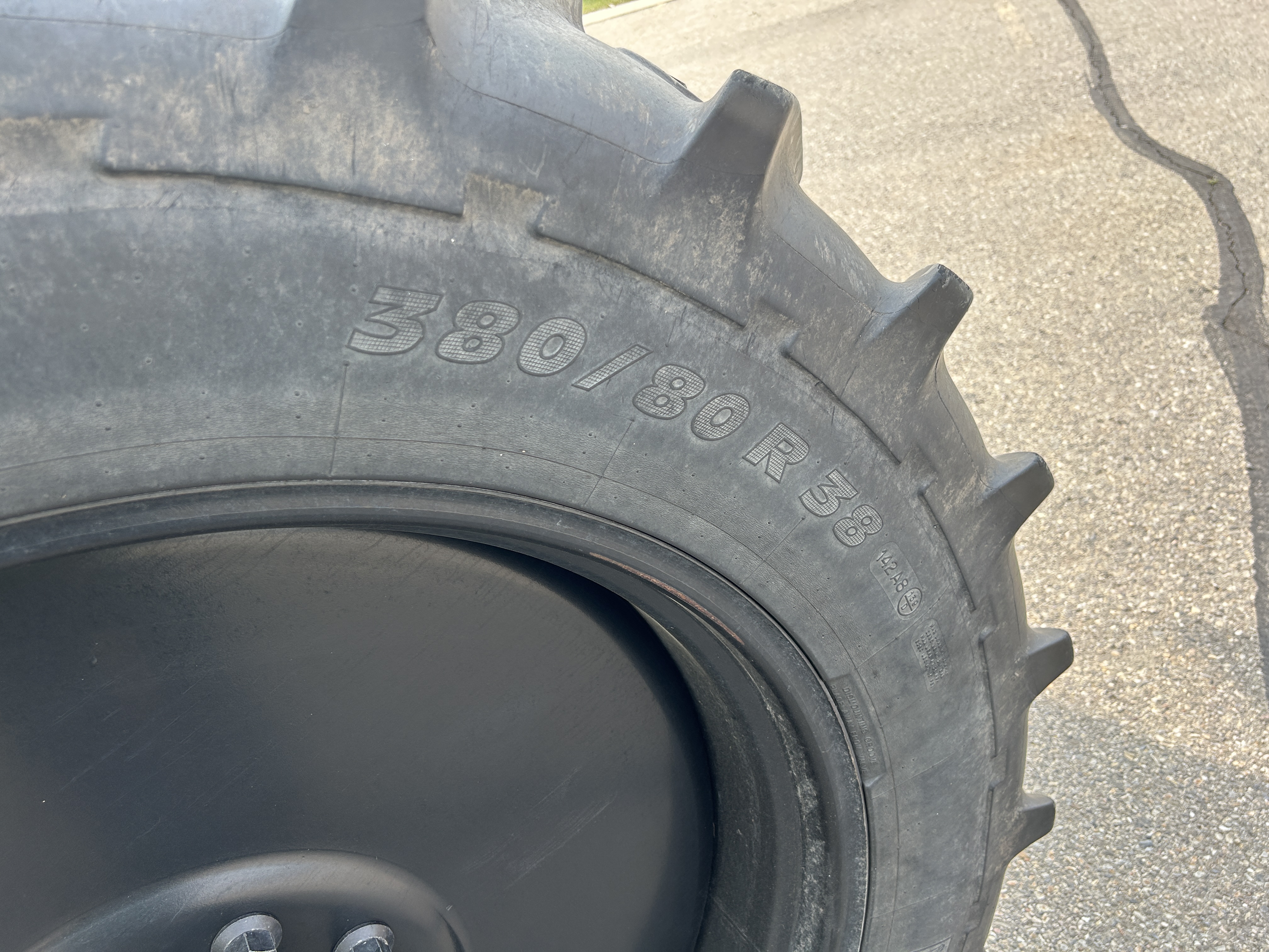 2016 Apache AS1220 Sprayer/High Clearance