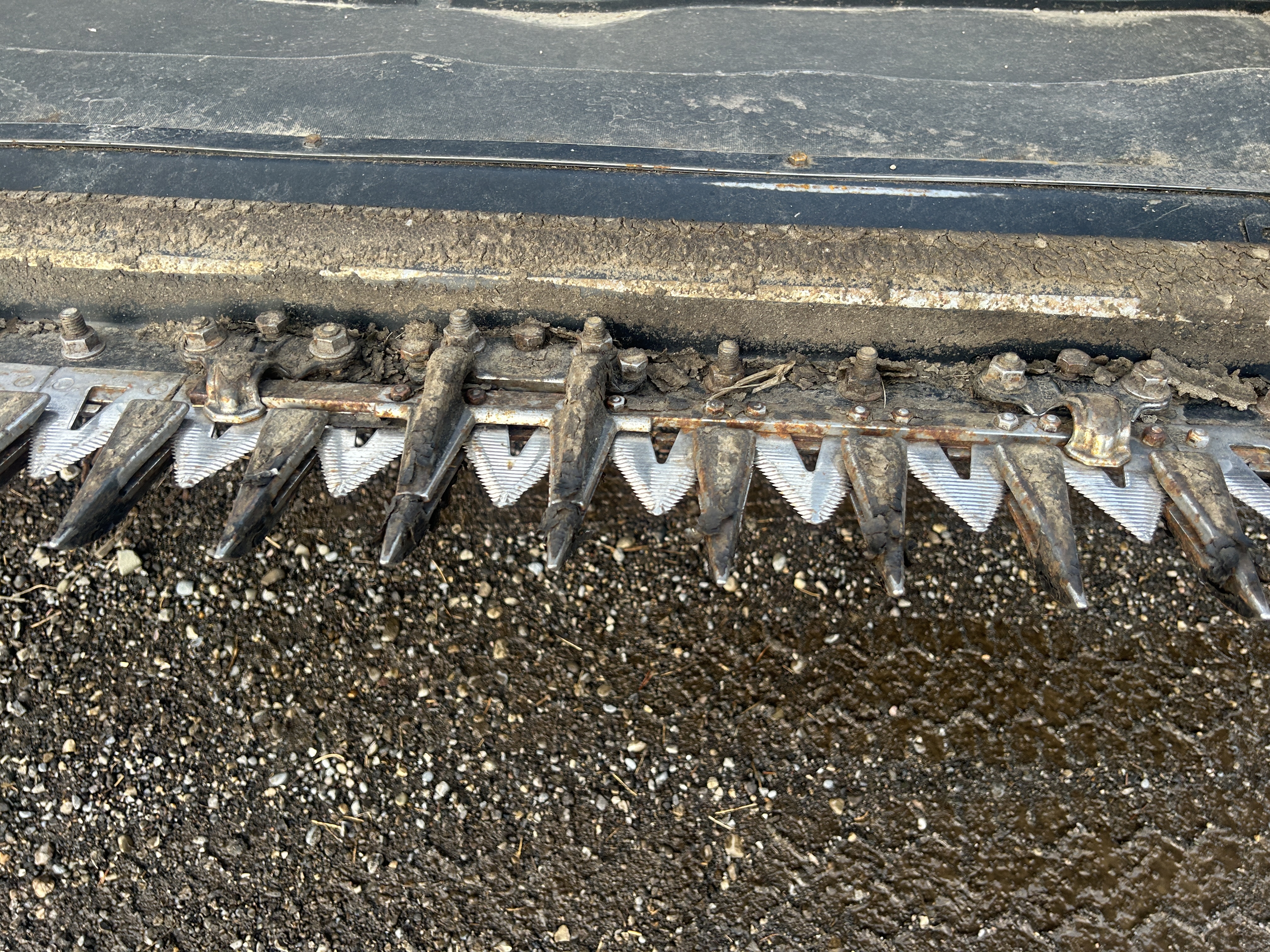 2022 MacDon FD240 Header Combine