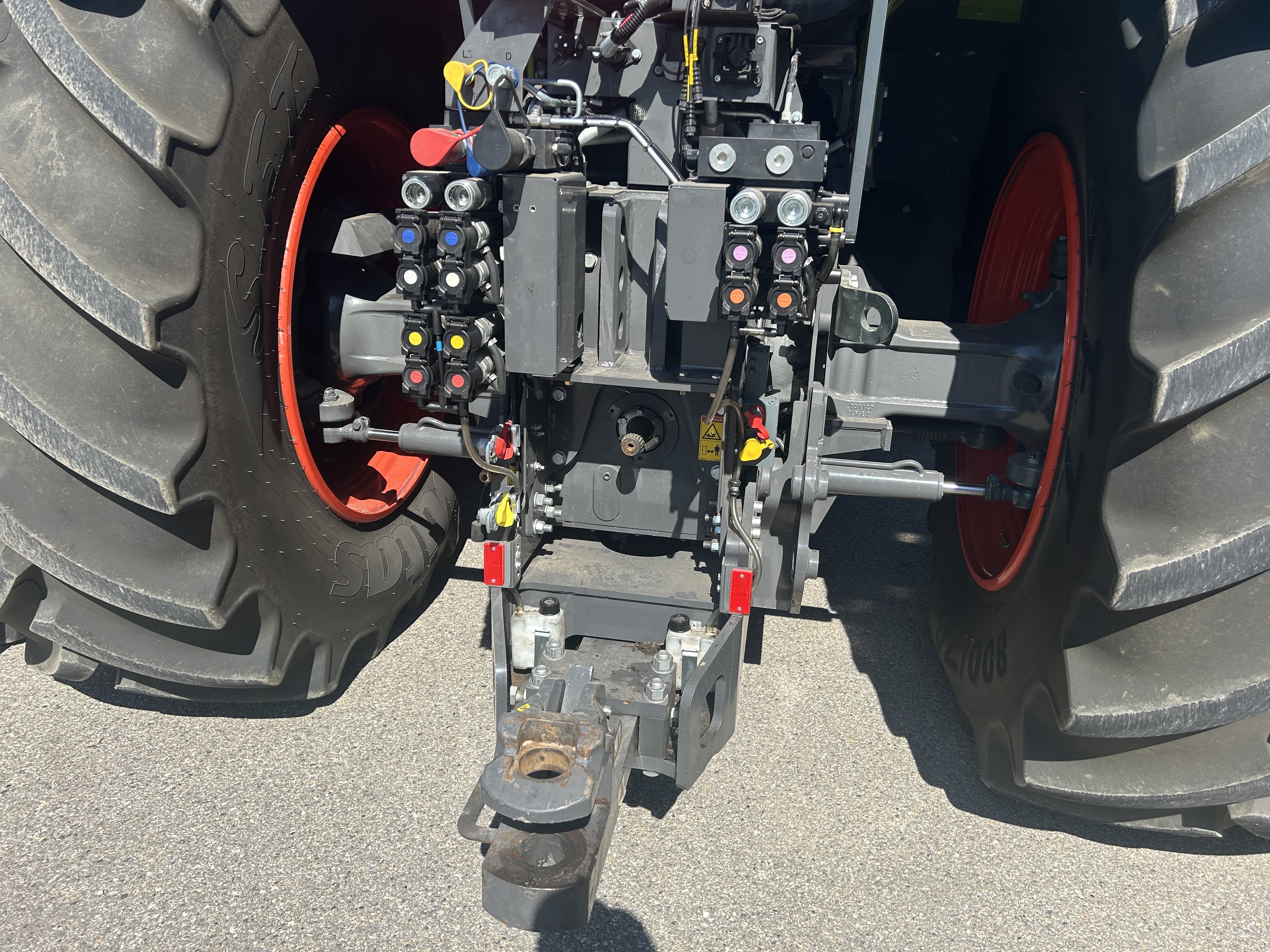 2023 CLAAS XERION 12.65 Tractor