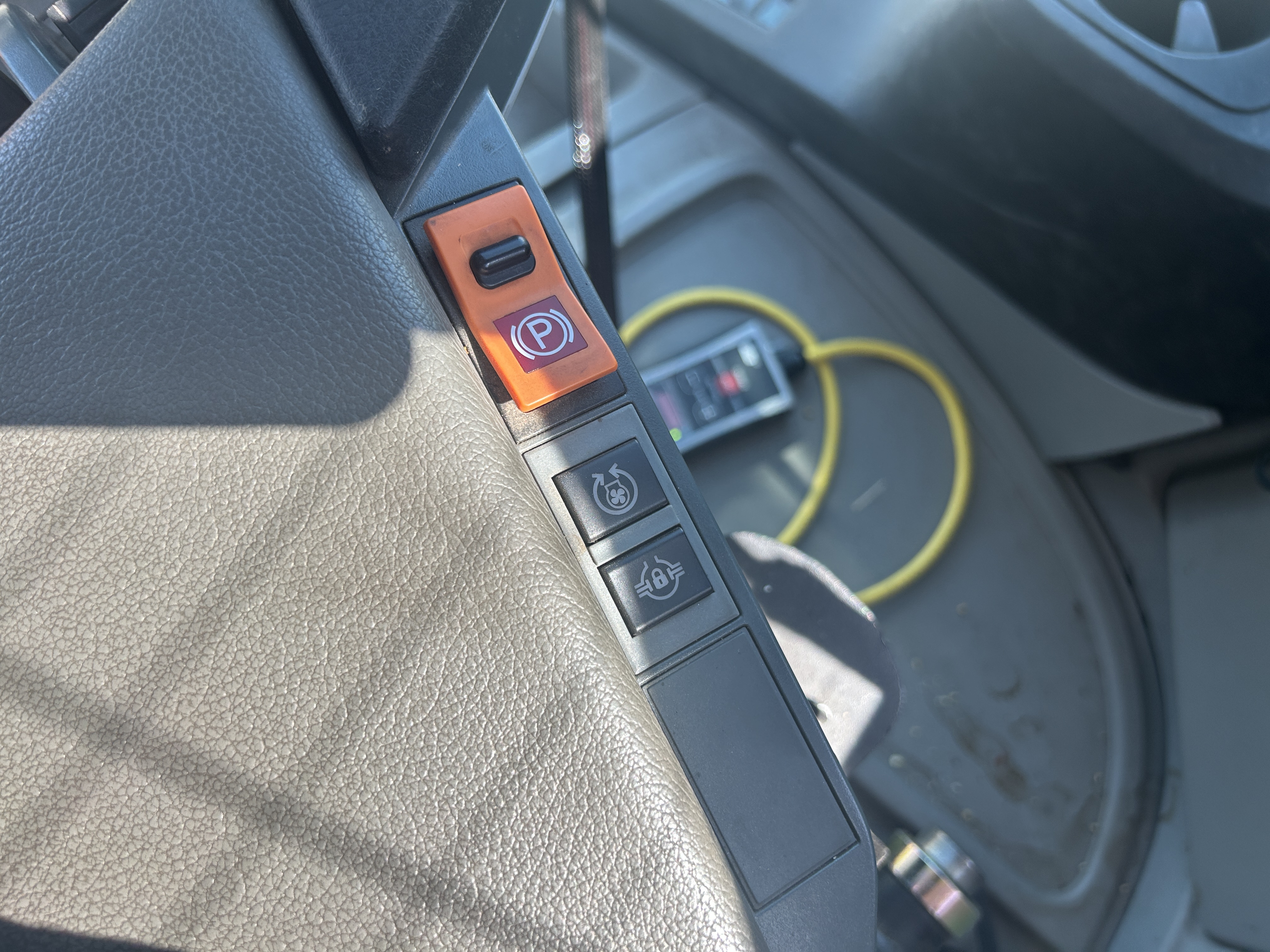 2023 CLAAS XERION 12.65 Tractor