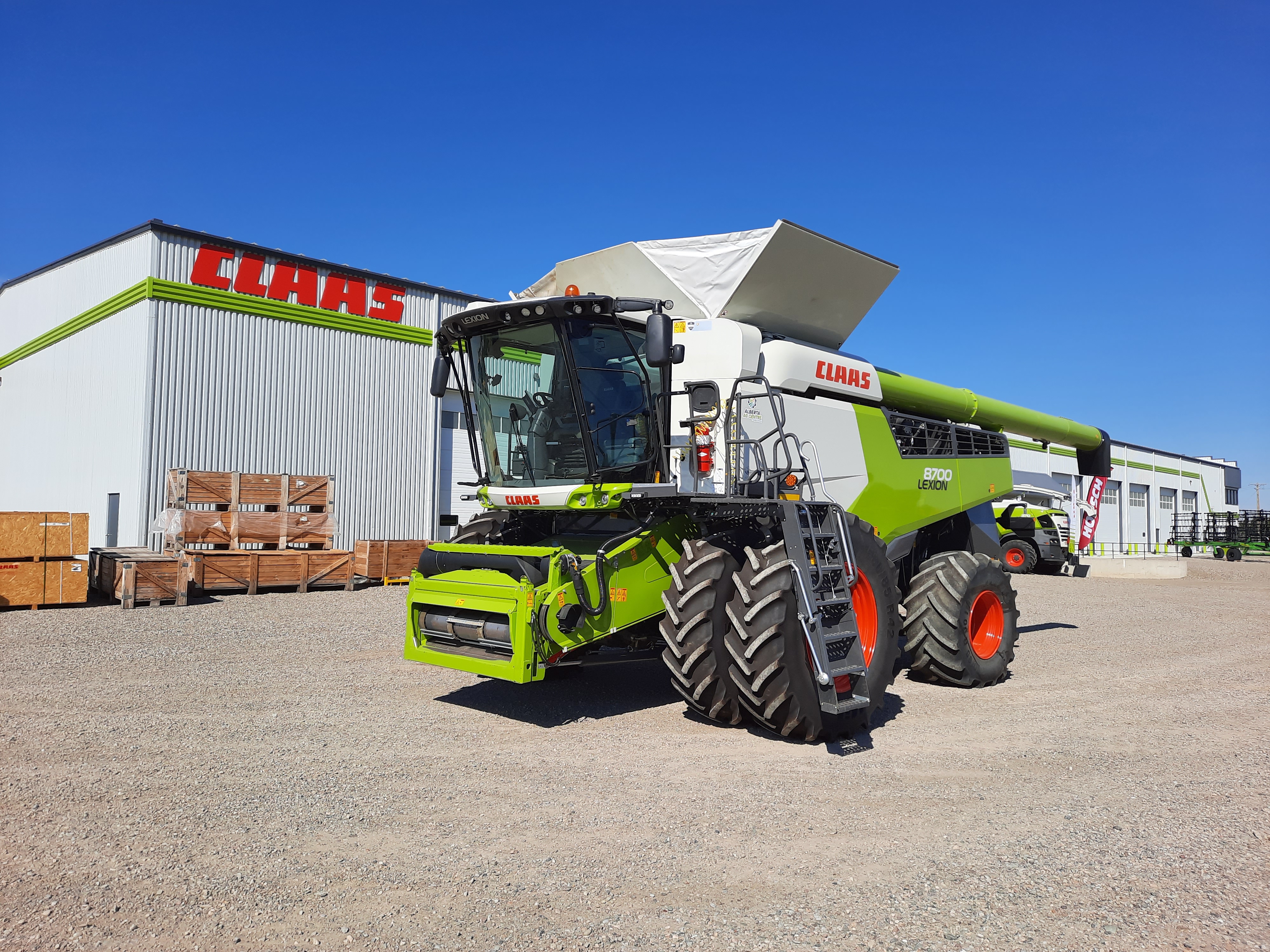 2022 CLAAS LEXION 8700 Combine