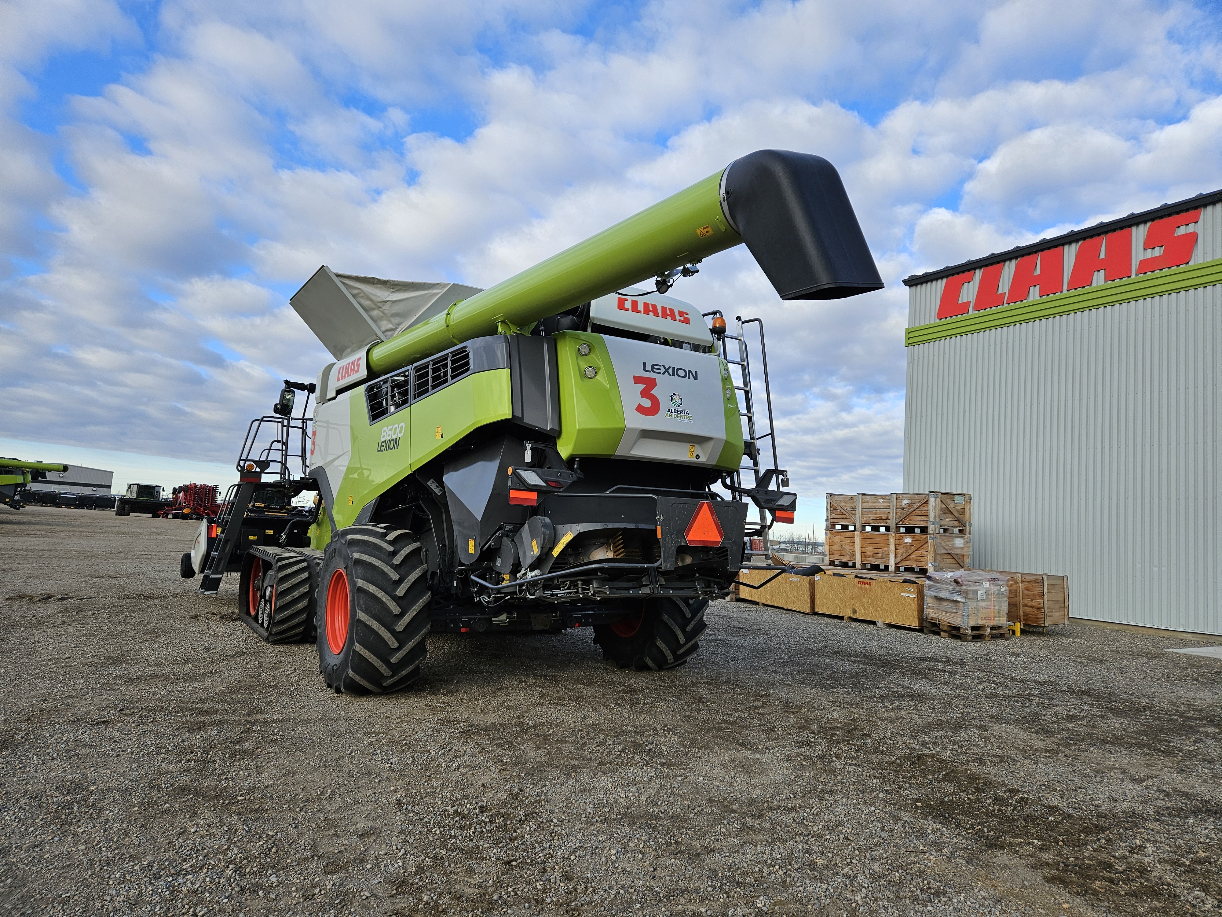 2022 CLAAS 8600TT Combine