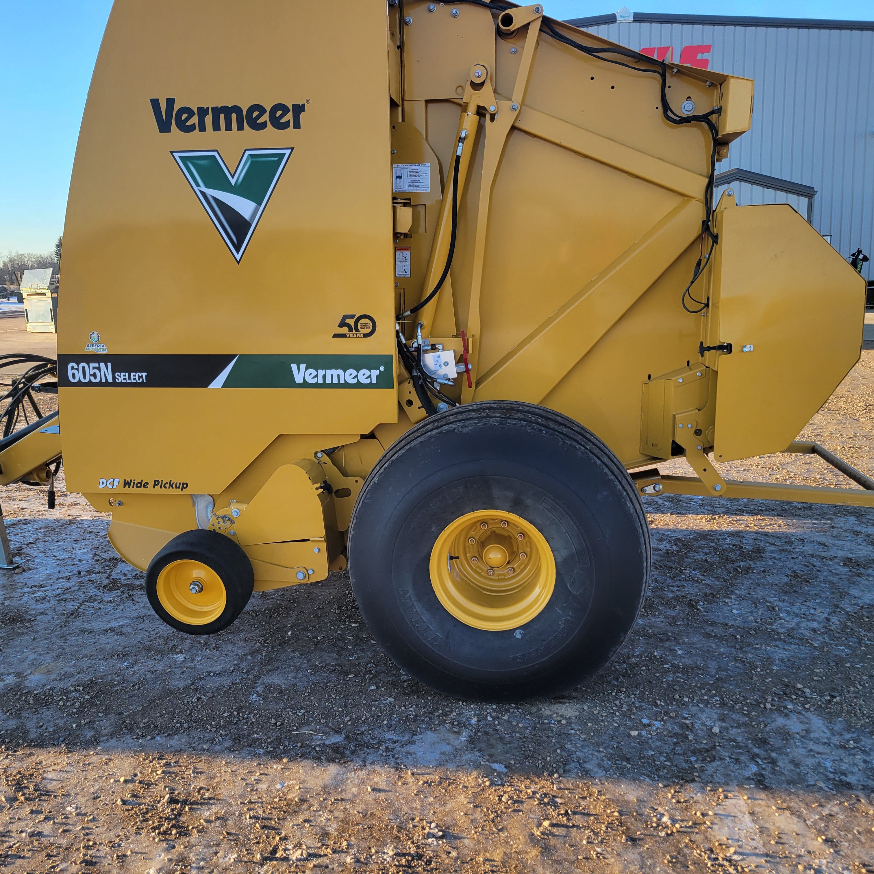 2021 Vermeer 605N Baler/Round