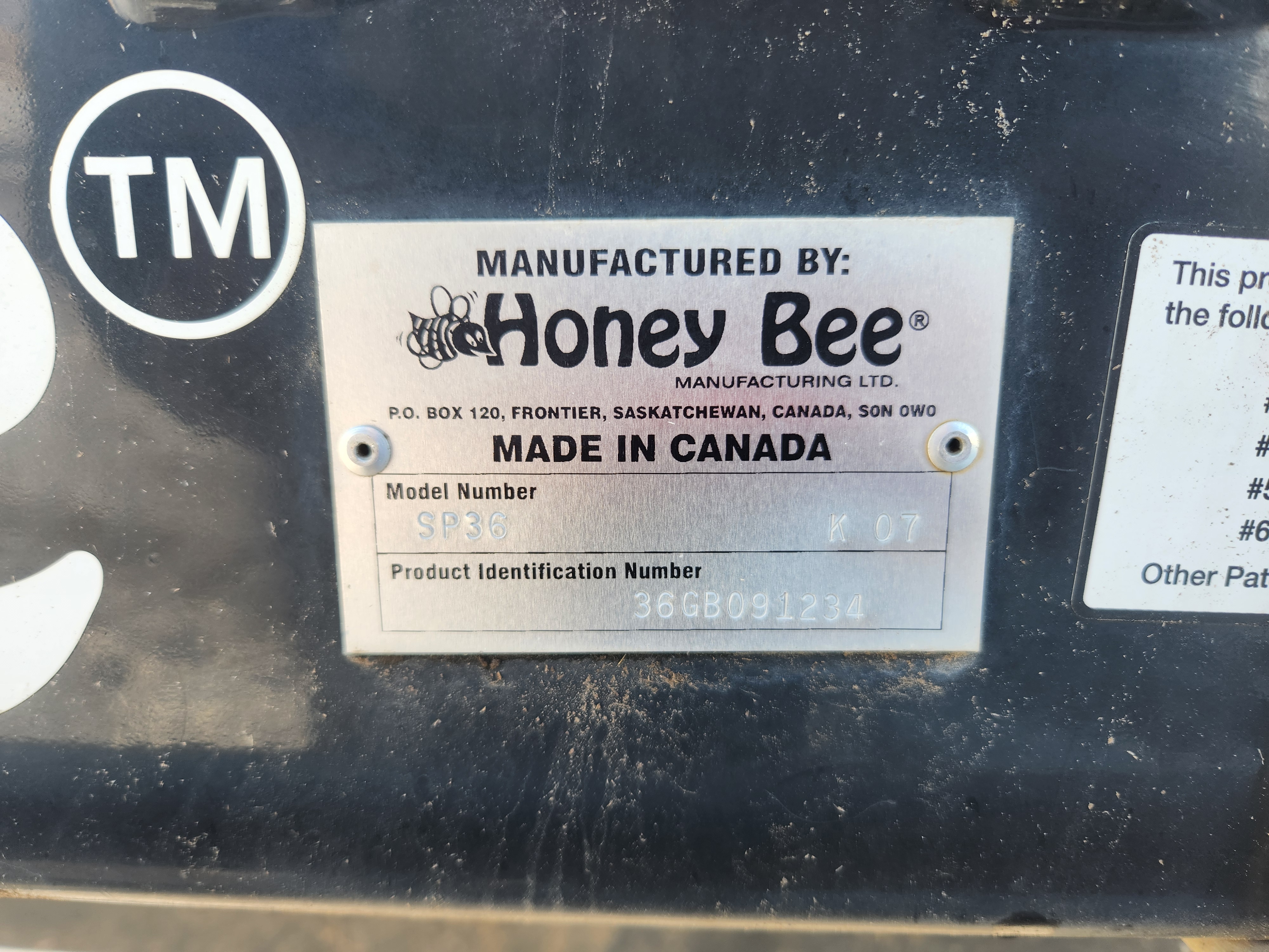 2007 Honey Bee SP36 Header Combine