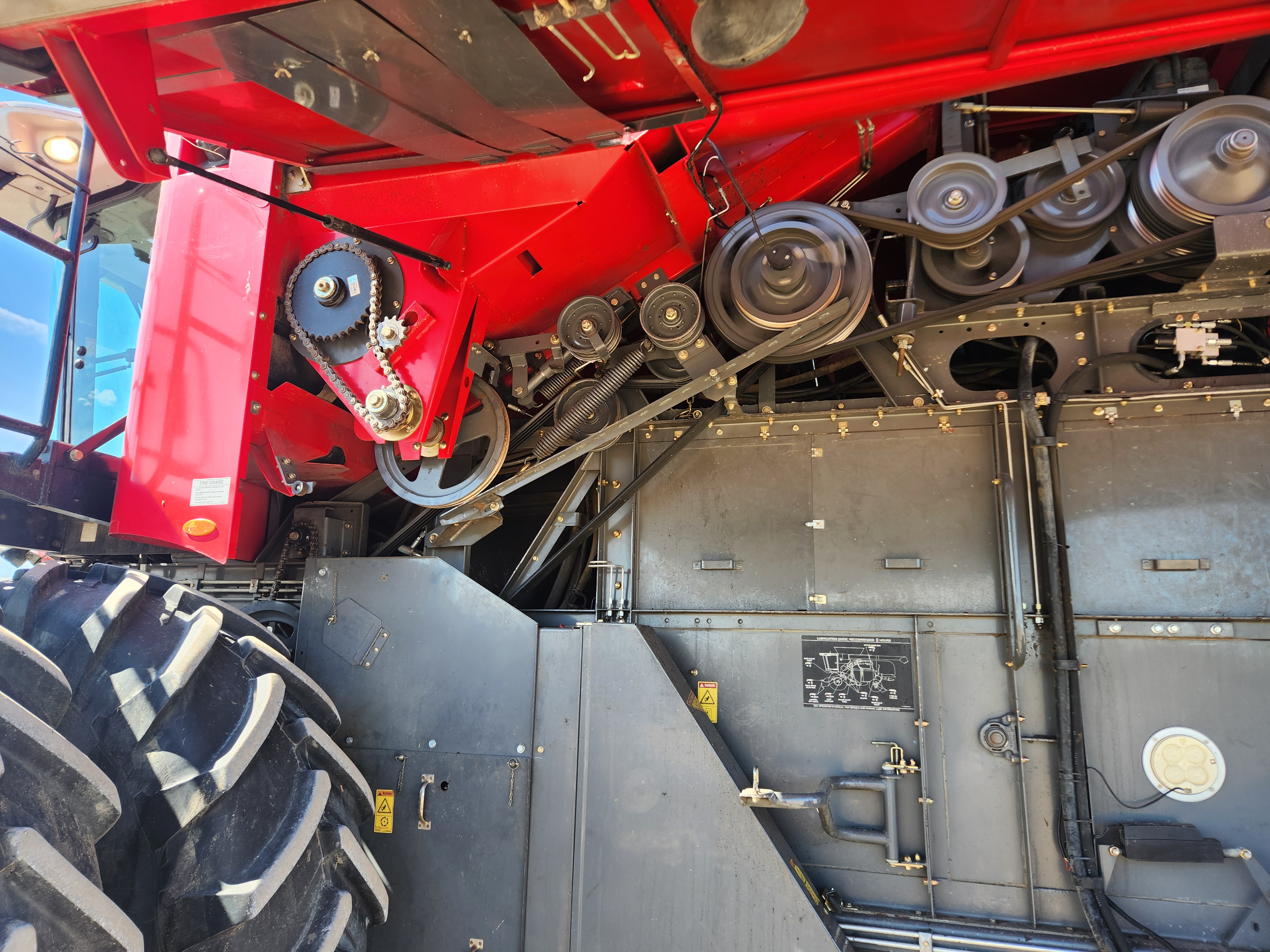 2009 Massey Ferguson 9795 Combine