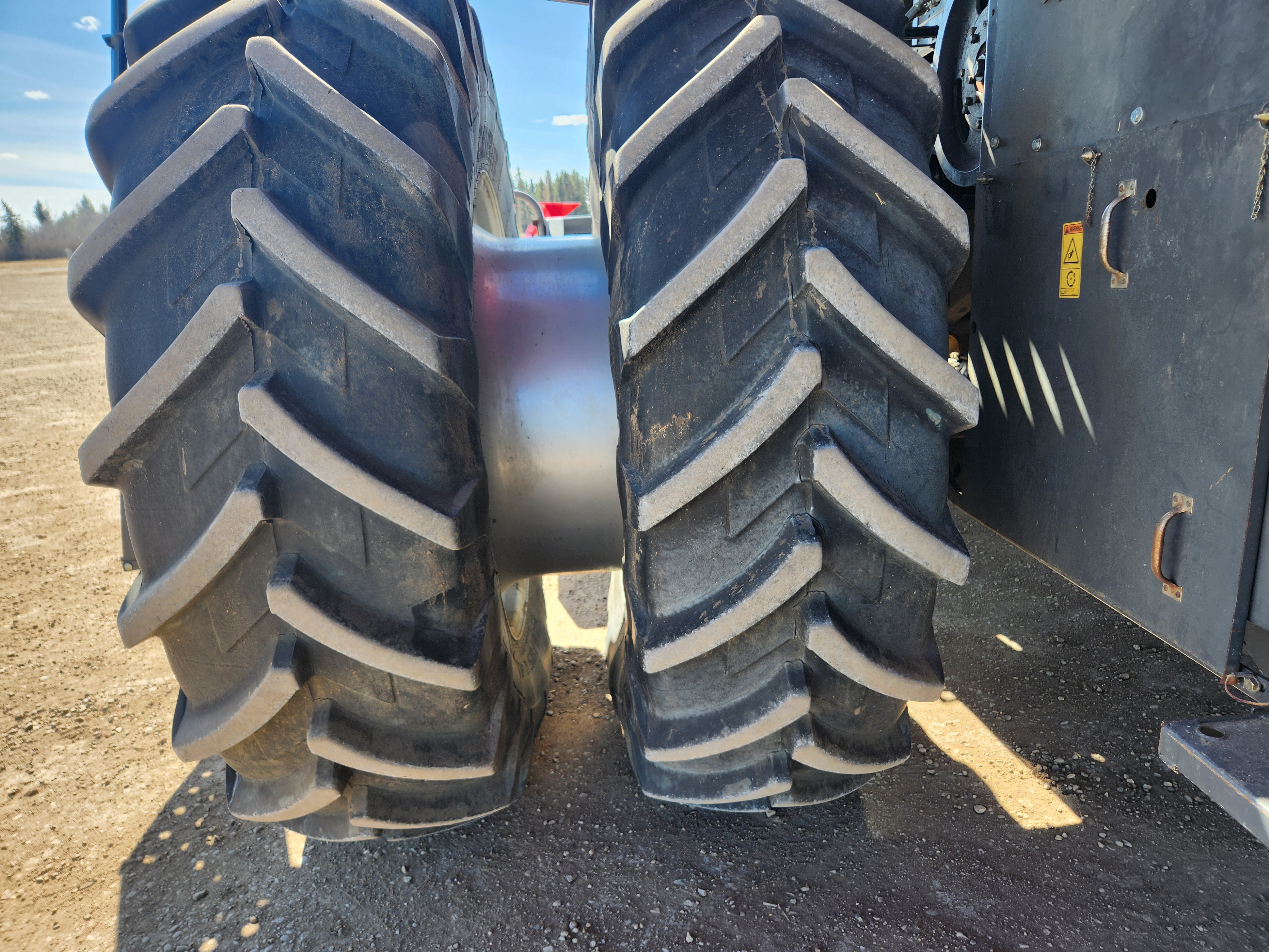 2009 Massey Ferguson 9795 Combine