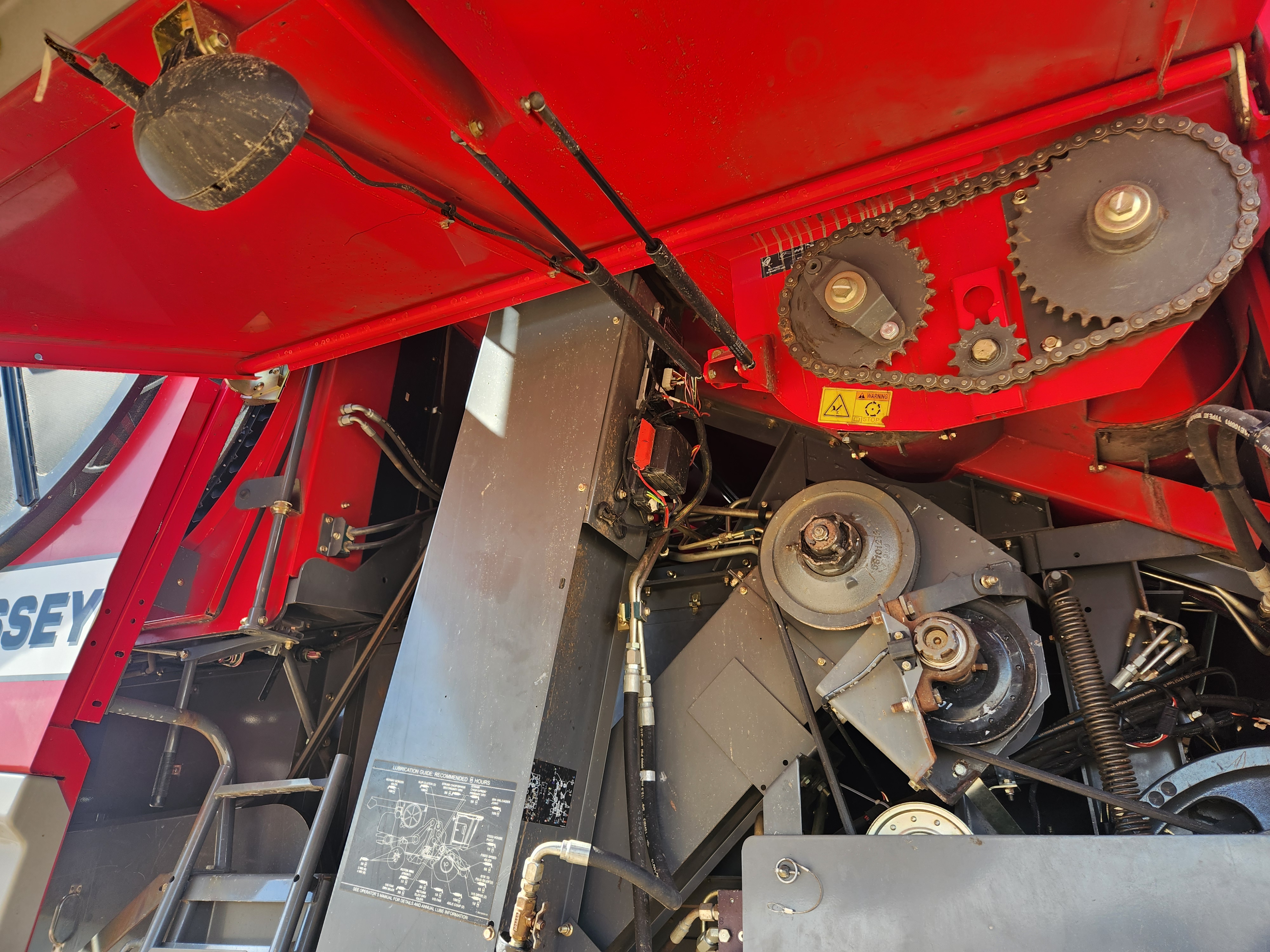 2009 Massey Ferguson 9795 Combine