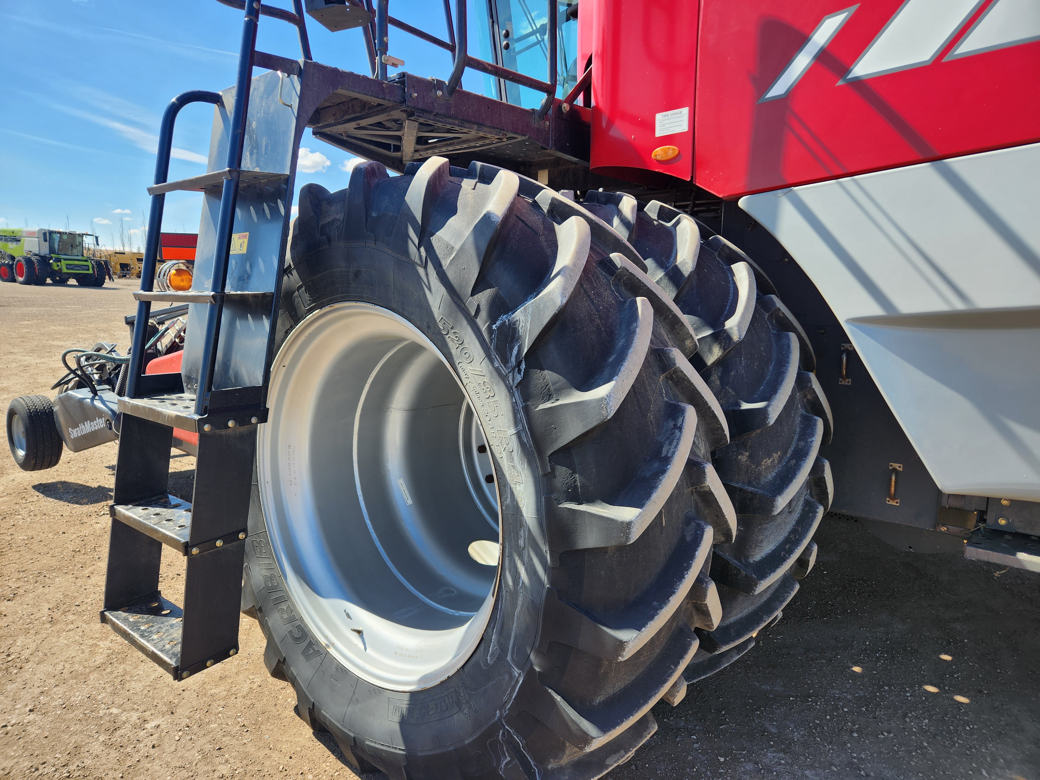 2009 Massey Ferguson 9795 Combine