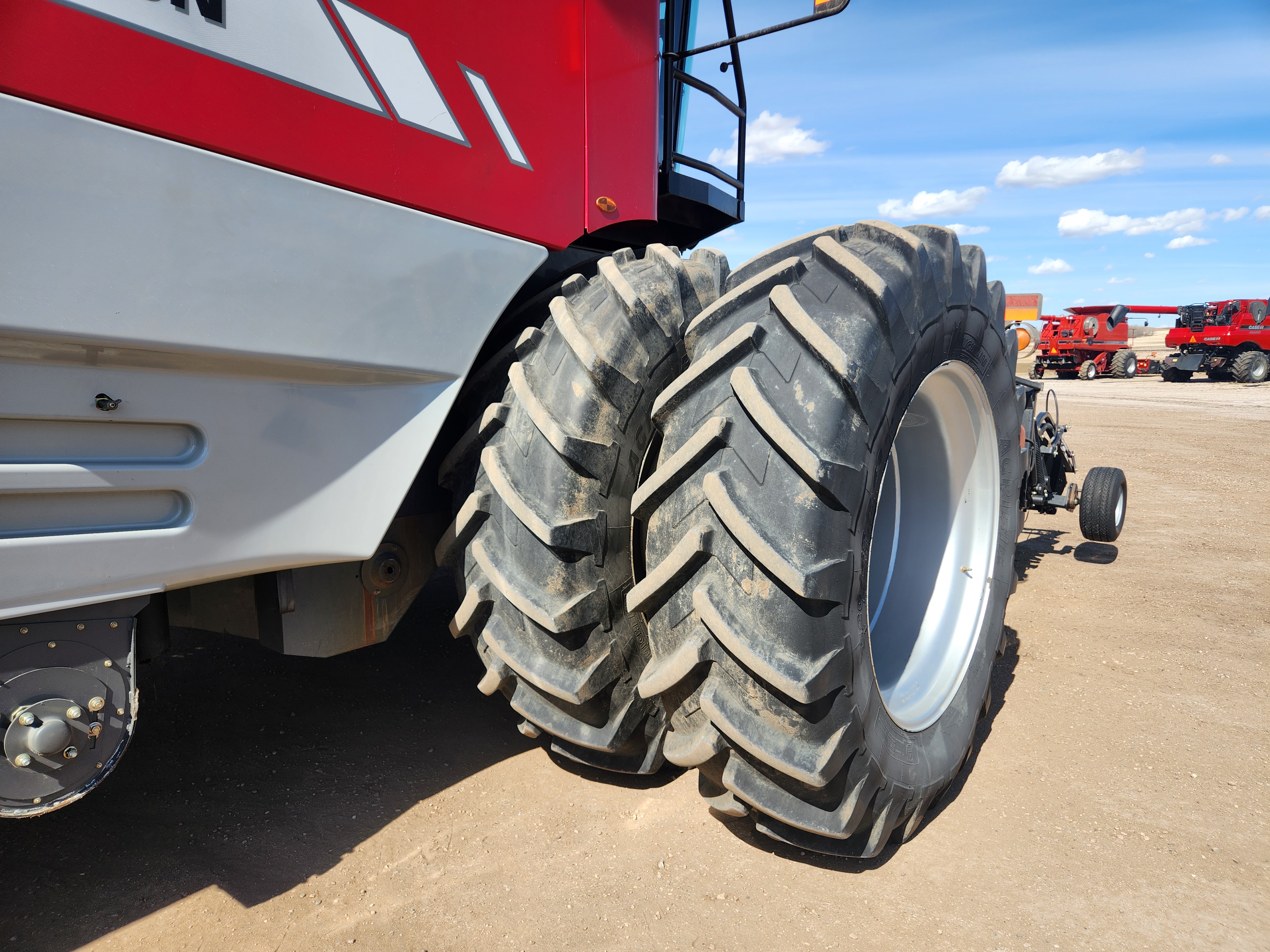 2009 Massey Ferguson 9795 Combine