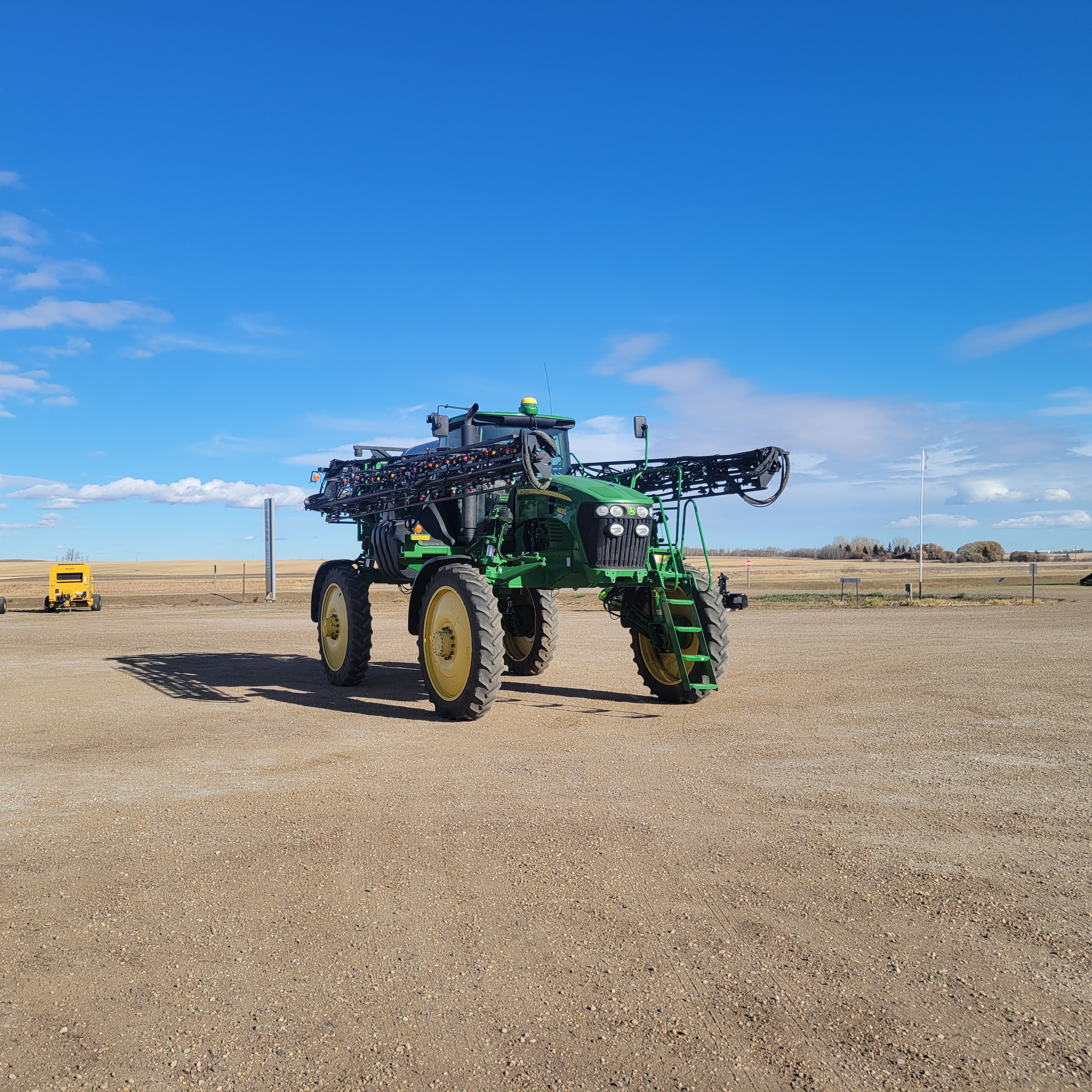 2013 John Deere 4830 Sprayer/High Clearance