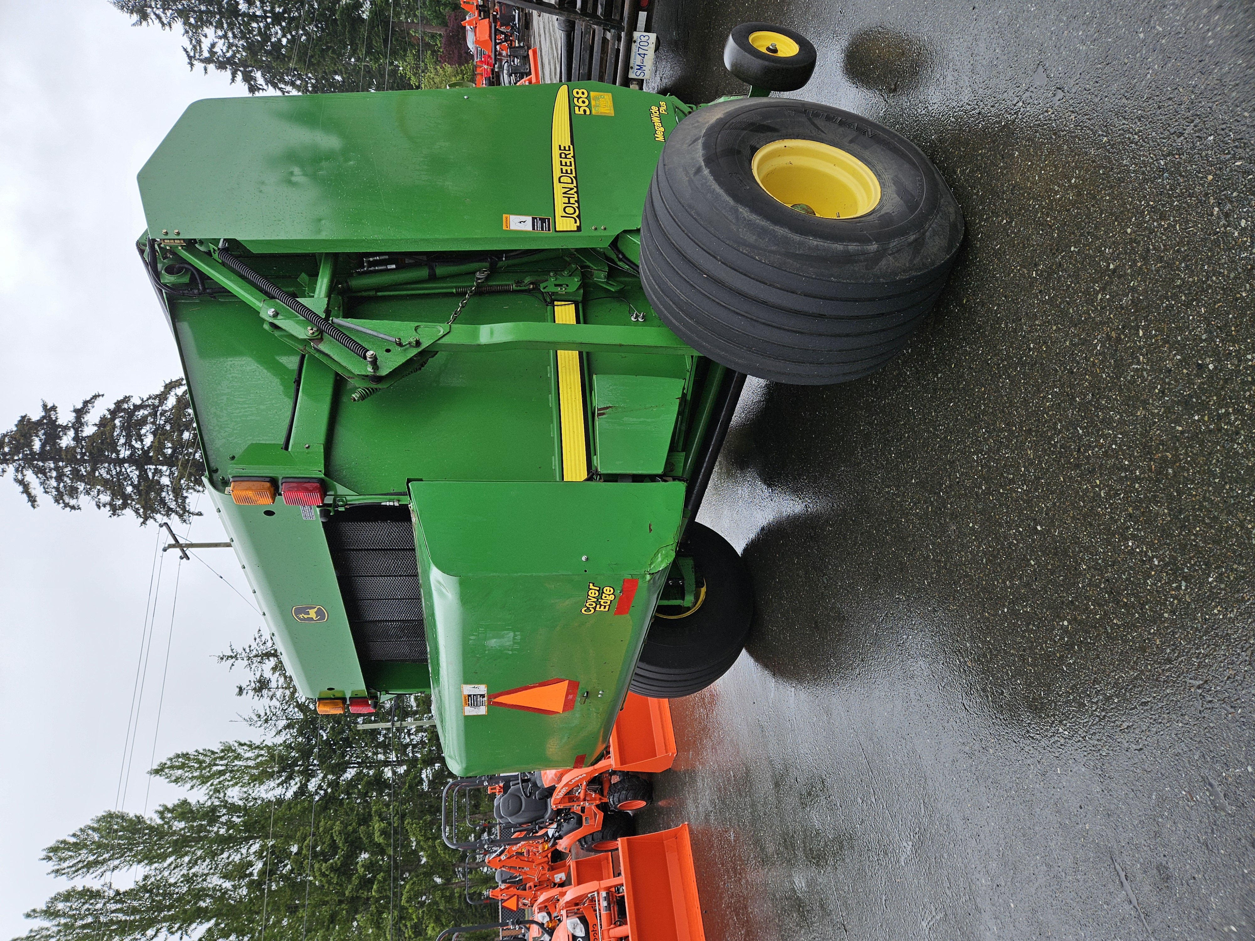 2012 John Deere 568 Baler/Round