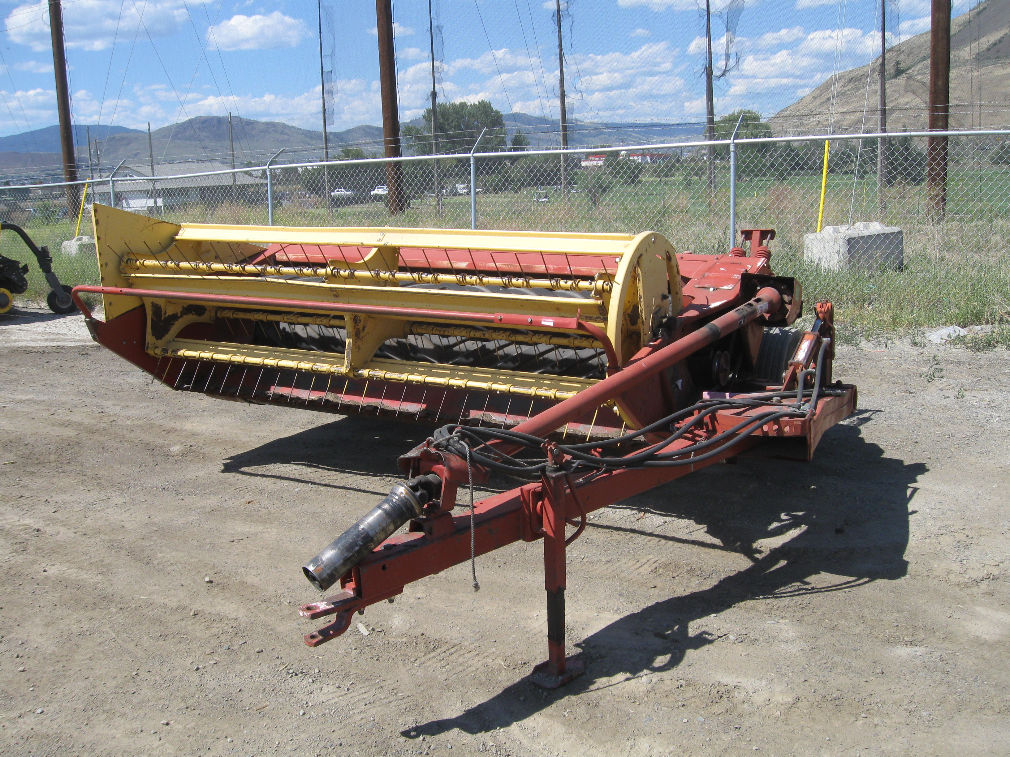 1990 New Holland 488 Mower Conditioner