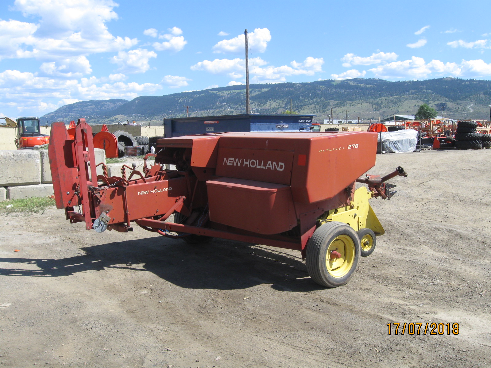 1979 New Holland 276 Baler/Square