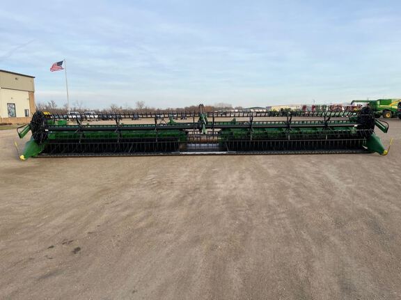 2023 John Deere HD40R Header Combine