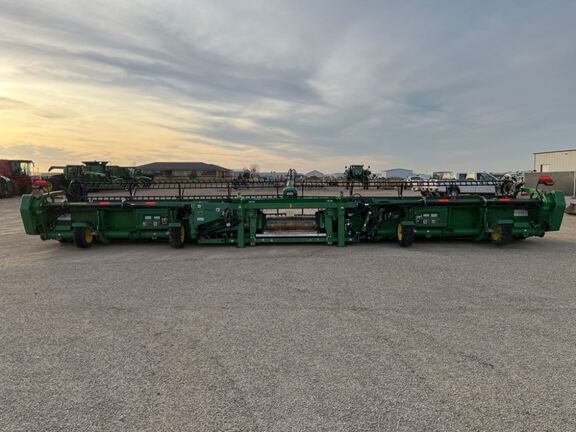 2023 John Deere HD40R Header Combine