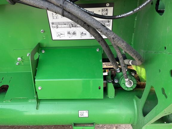 2023 John Deere HD40R Header Combine